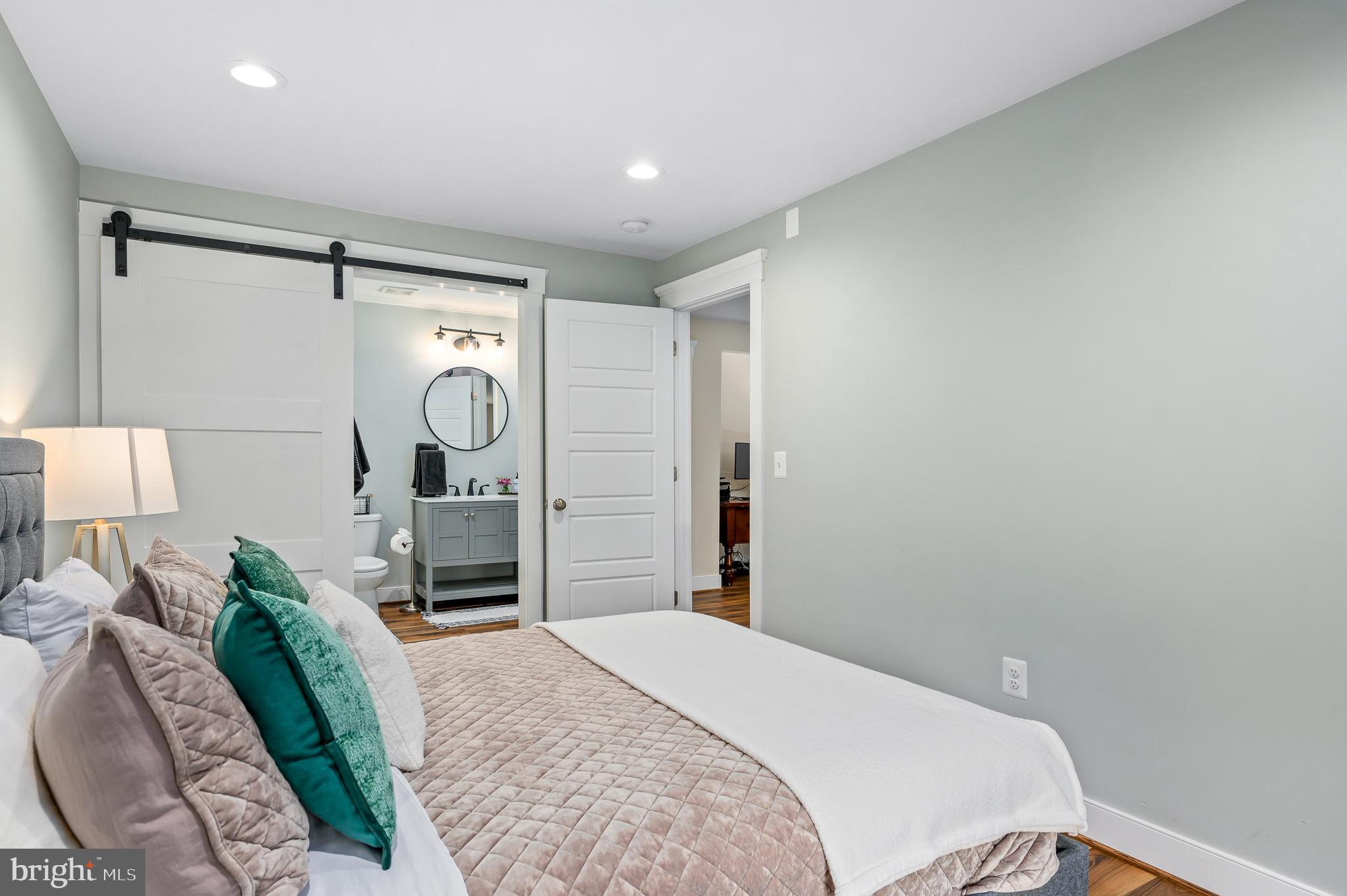 THE BLUFFS AT SLEETER LAKE - Residential