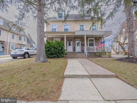 133 Grandview Road #1, Ardmore, PA MLS: PAMC2131160