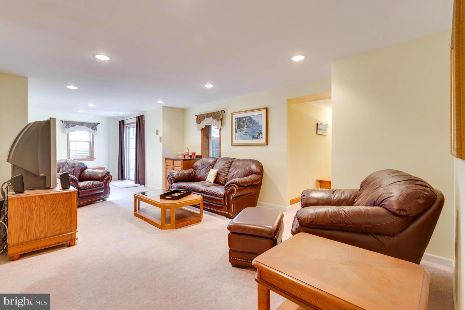 BRIDLEWOOD - Residential