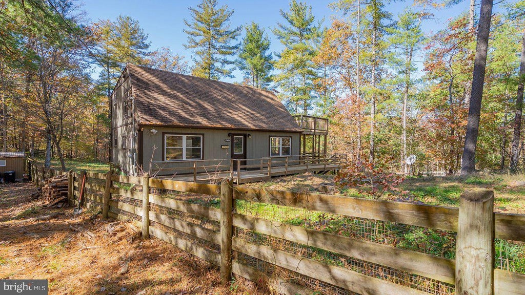 Photo of 17853 Sundance Forest Road, BROADWAY, VA 22815 (MLS # VARO2003480)