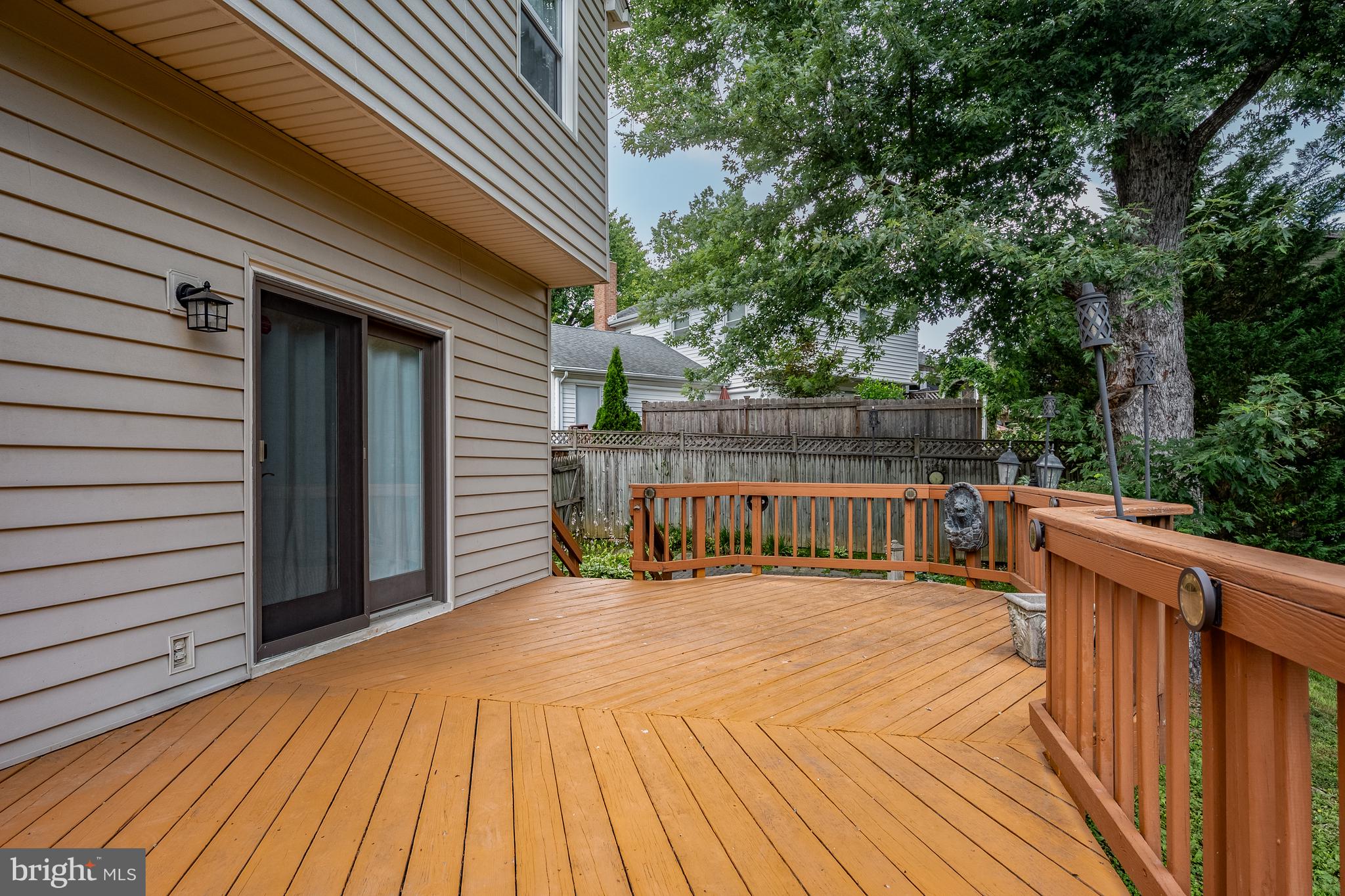 8003 ROCKWOOD COURT