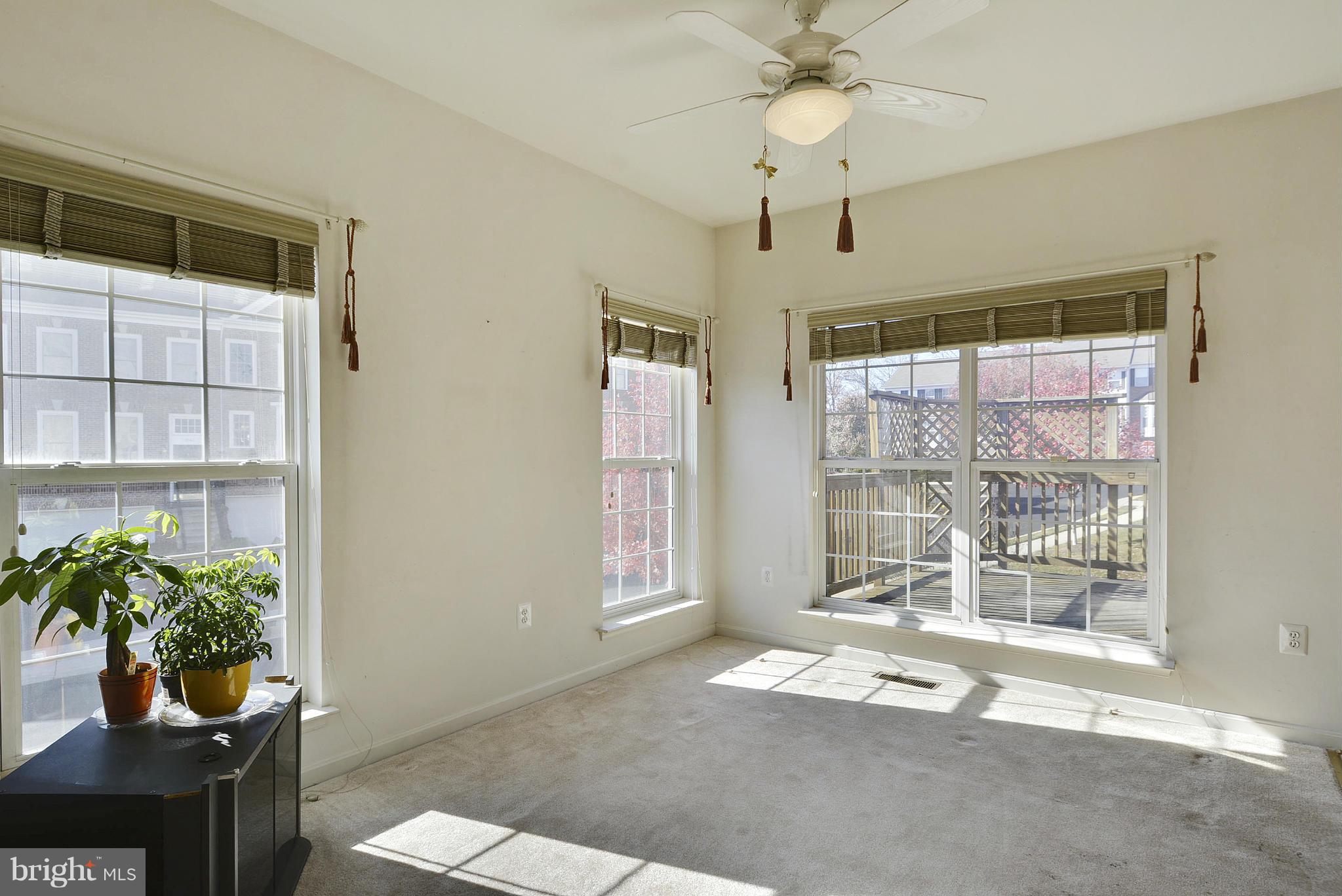 SPRING LAKES - Residential