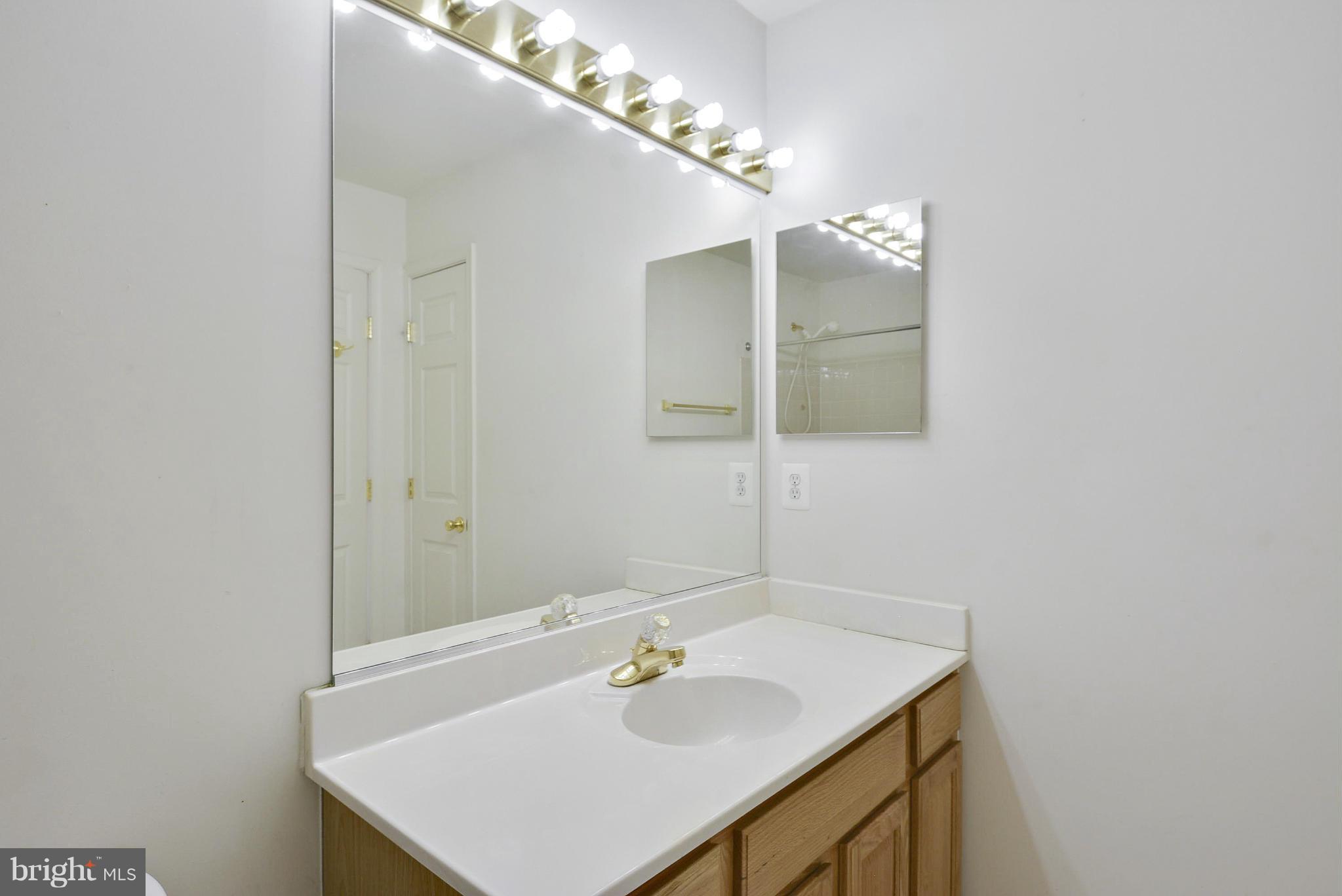 SPRING LAKES - Residential