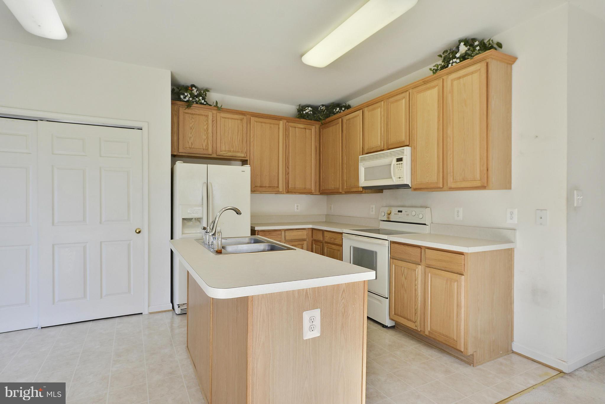 SPRING LAKES - Residential