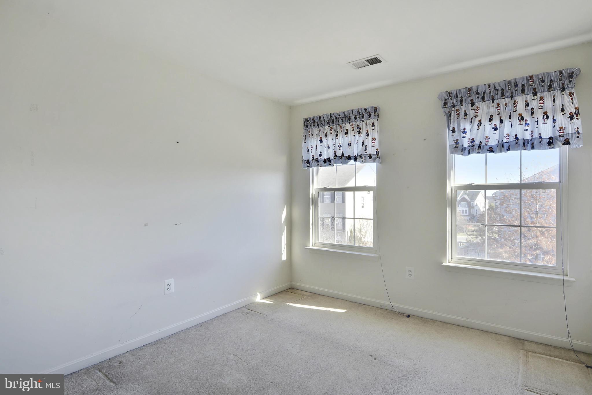 SPRING LAKES - Residential