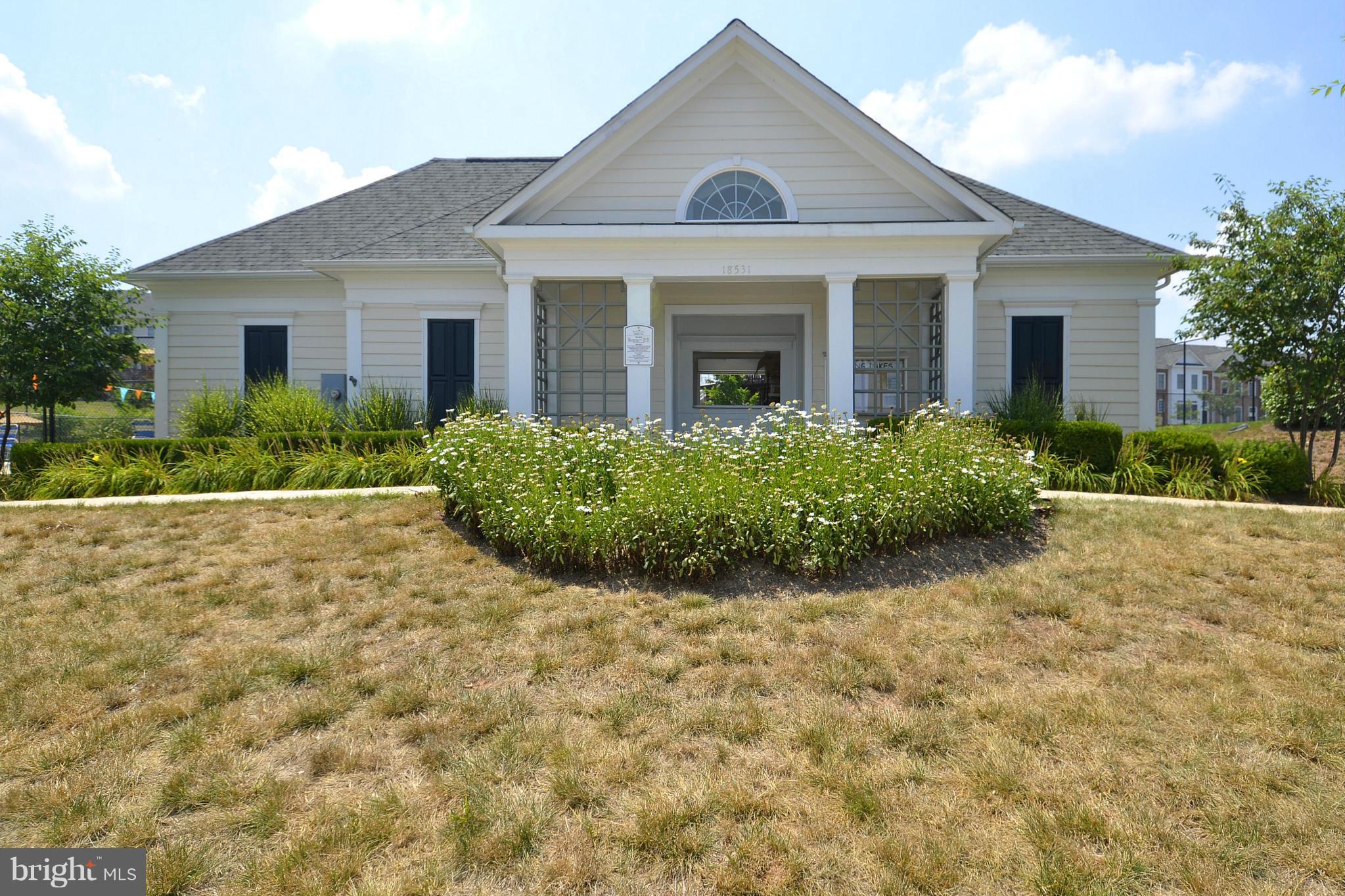 SPRING LAKES - Residential