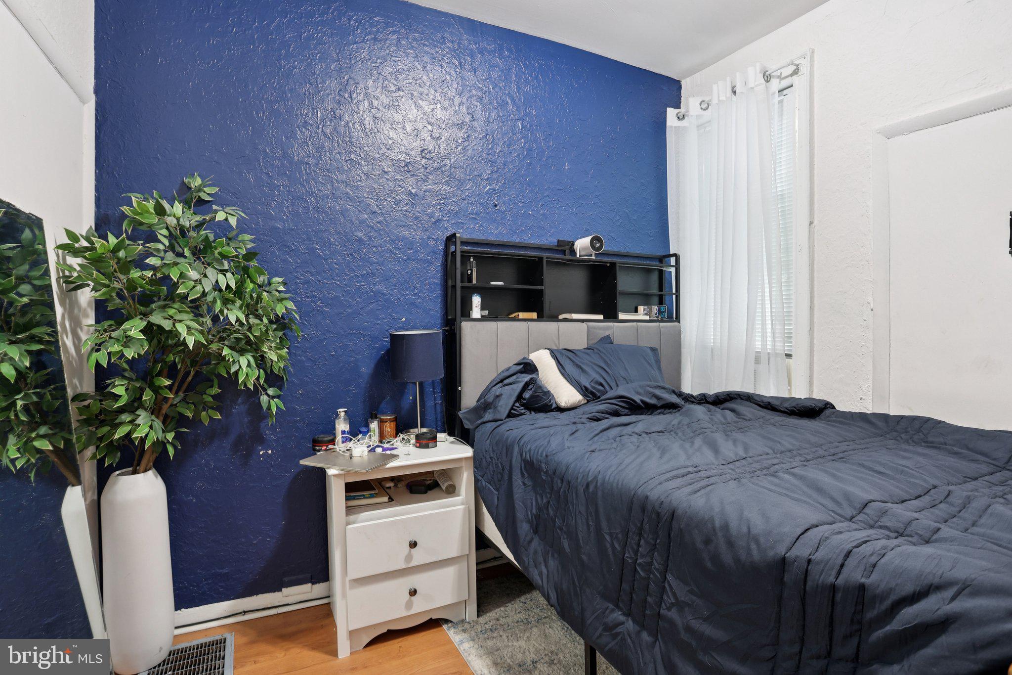 WEST PHILADELPHIA - Residential Income