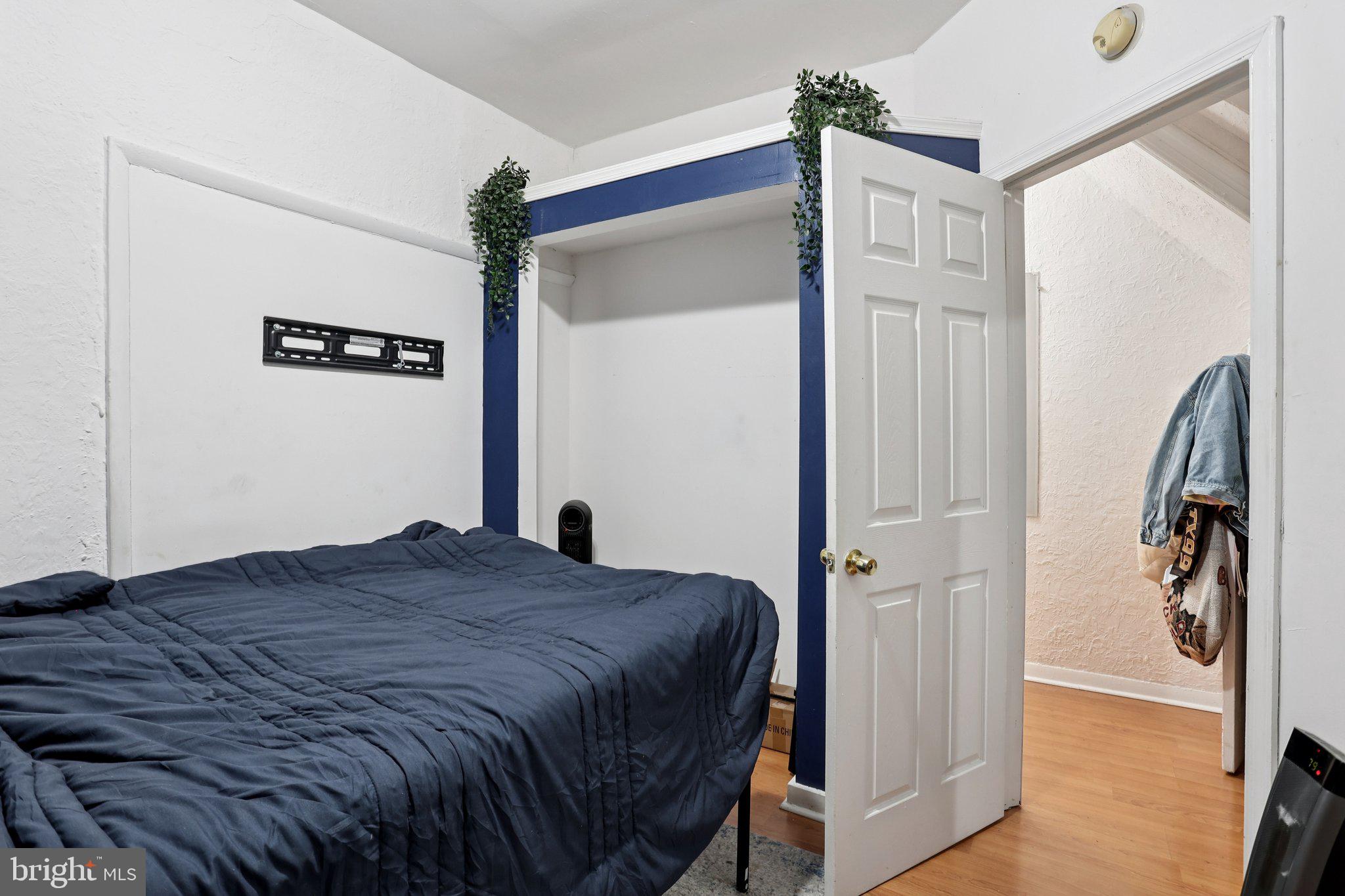 WEST PHILADELPHIA - Residential Income