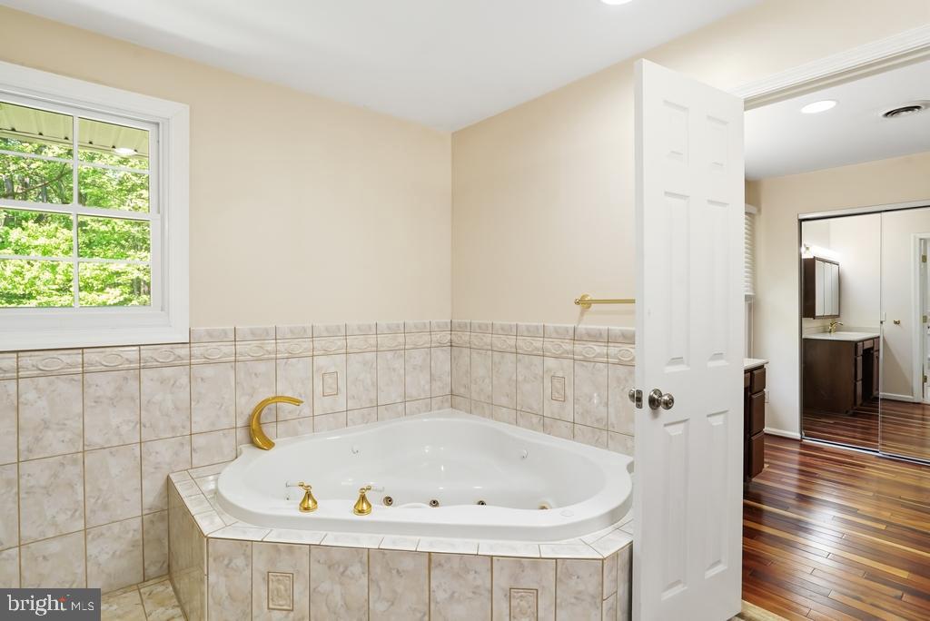 CEDARWOOD - Residential