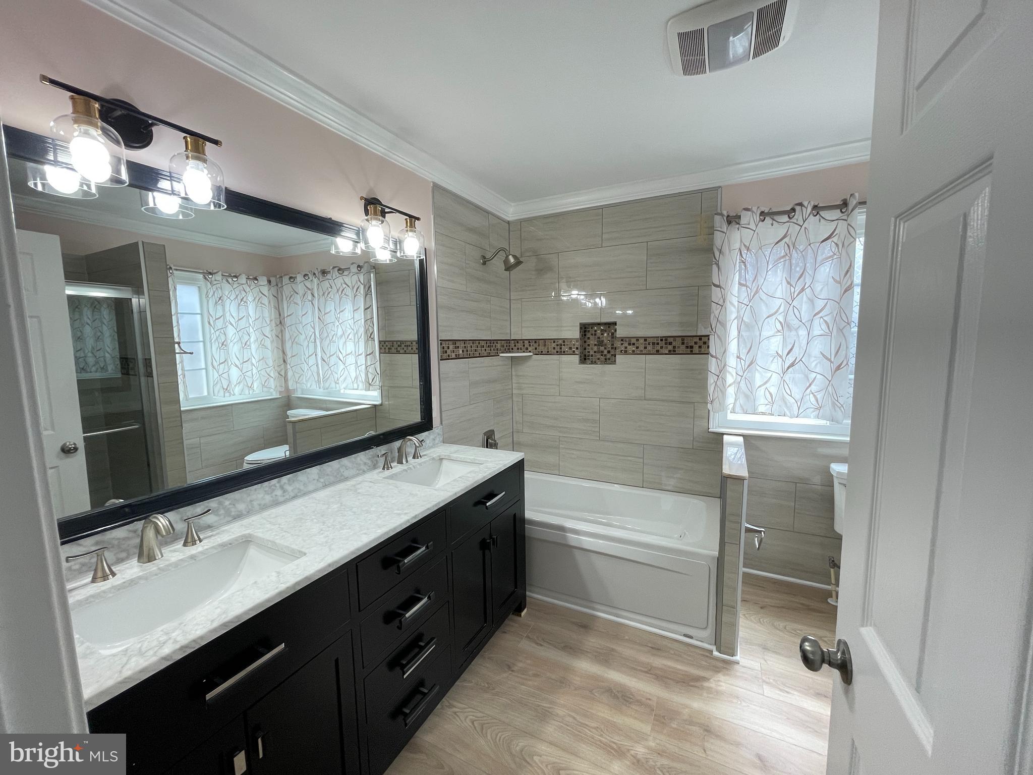 MADISON FARM - Residential Lease