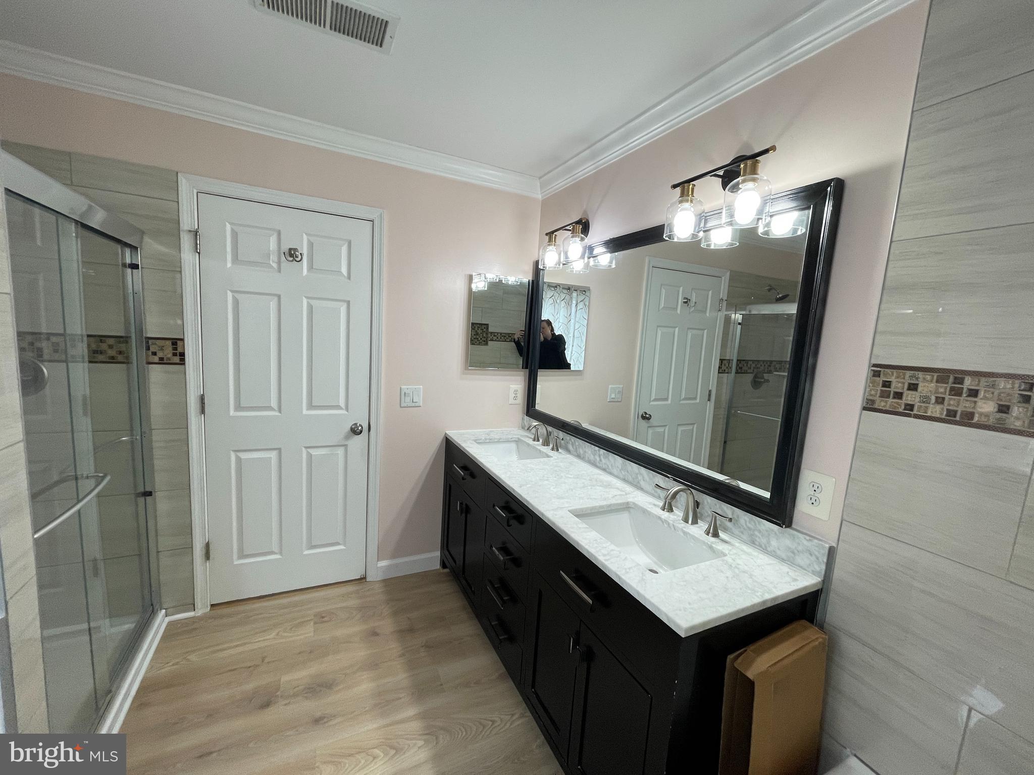 MADISON FARM - Residential Lease