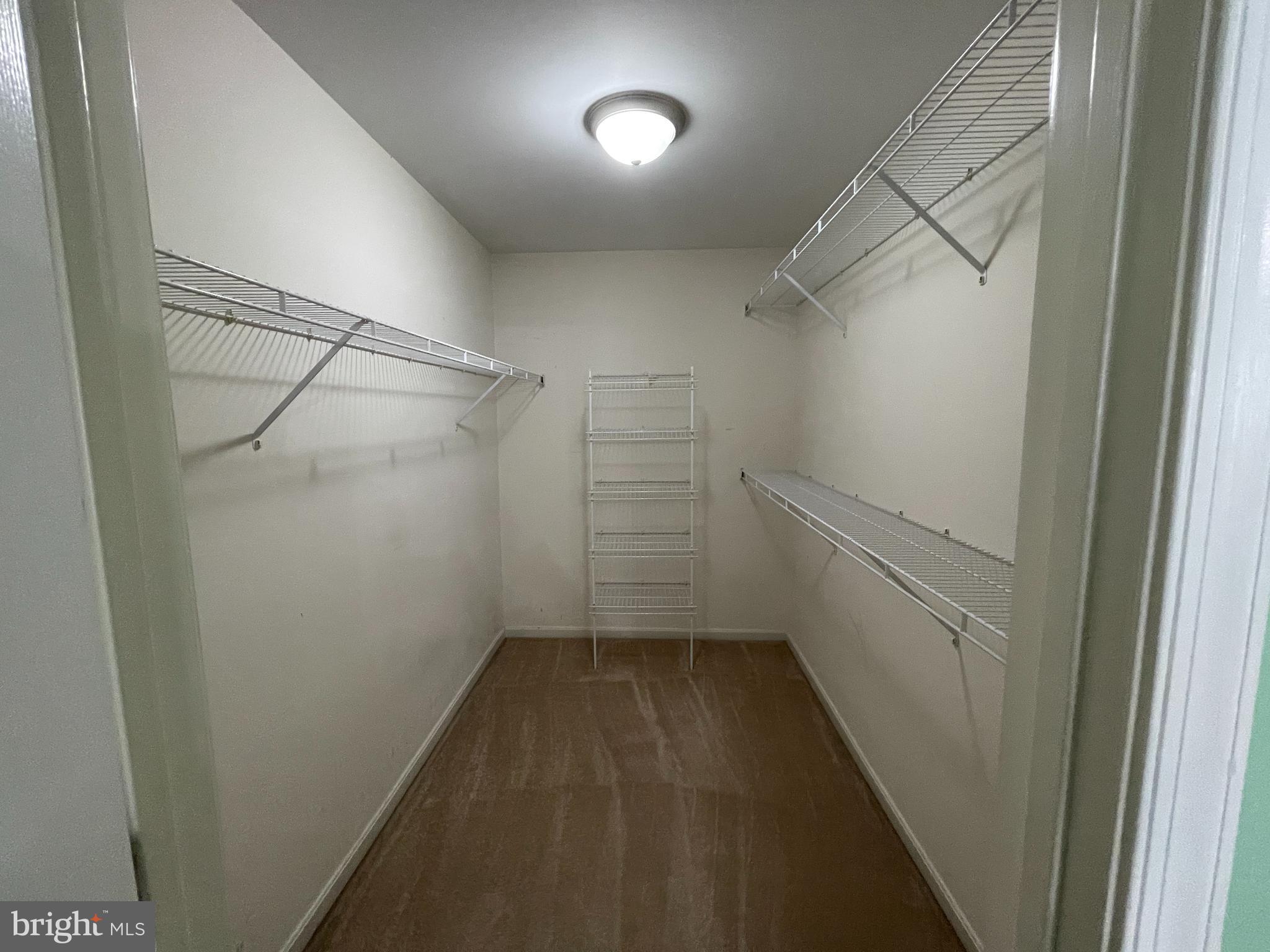 MADISON FARM - Residential Lease