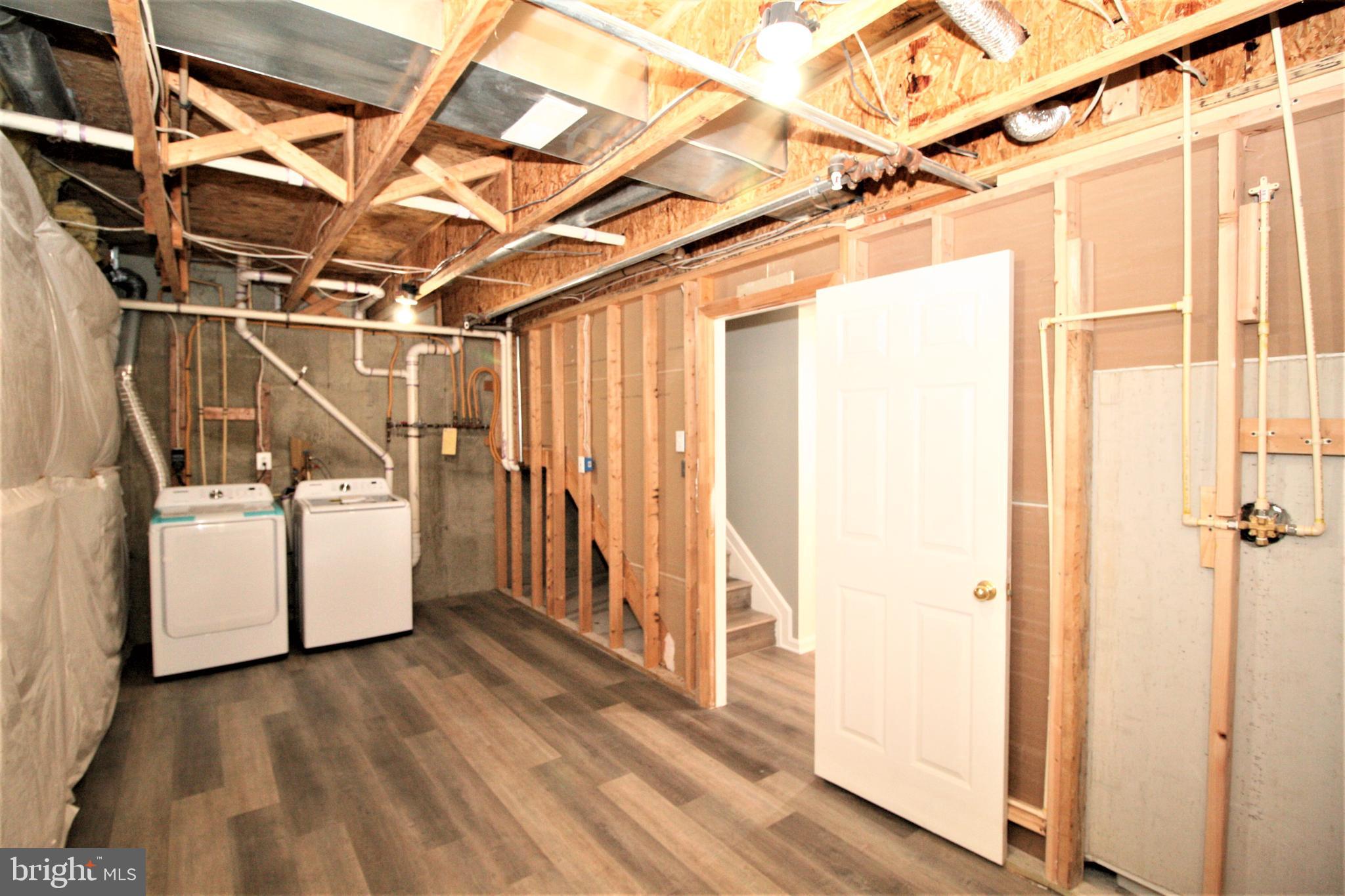 PLEASANT WALK - Residential Lease