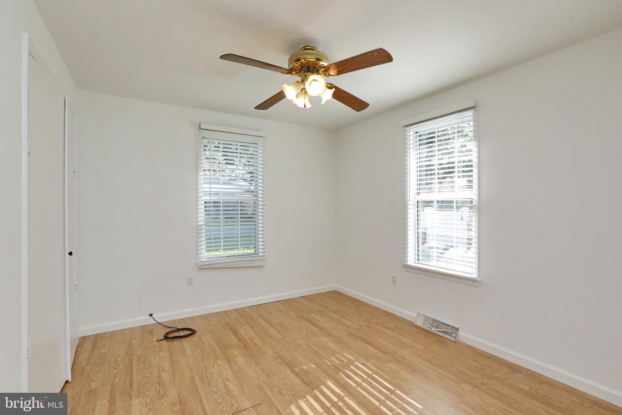 COBB ISLAND - Residential