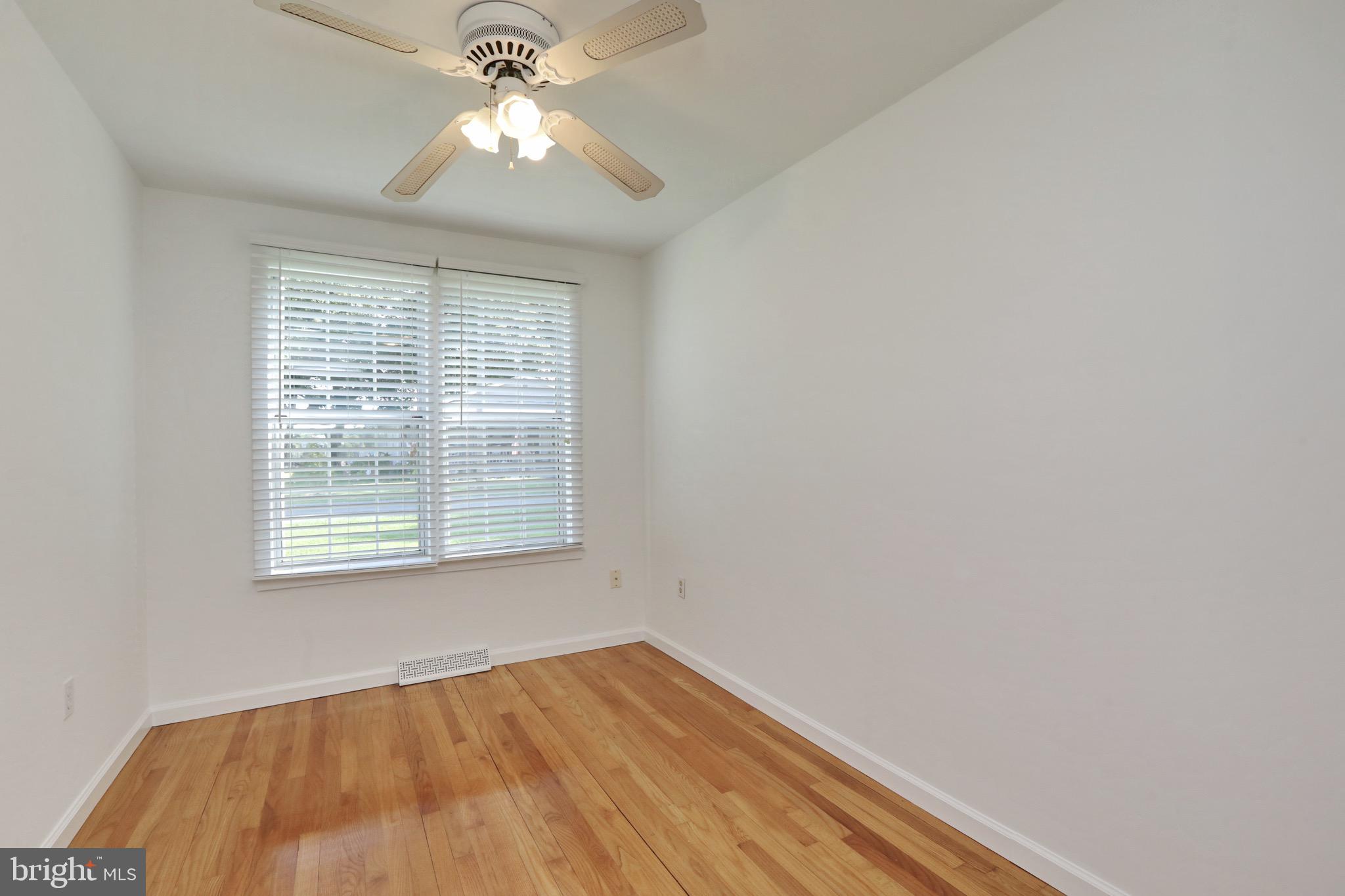 COBB ISLAND - Residential