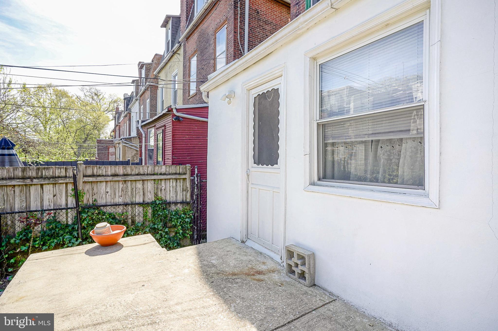 WEST PHILADELPHIA - Residential Lease