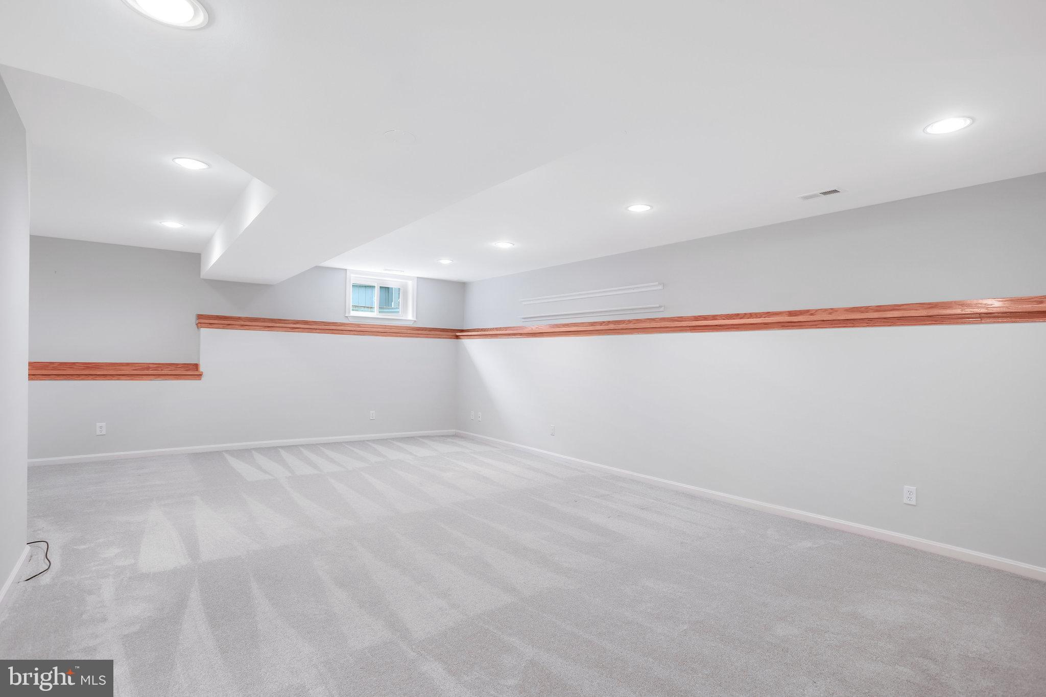 COLUMBIA FOREST - Residential