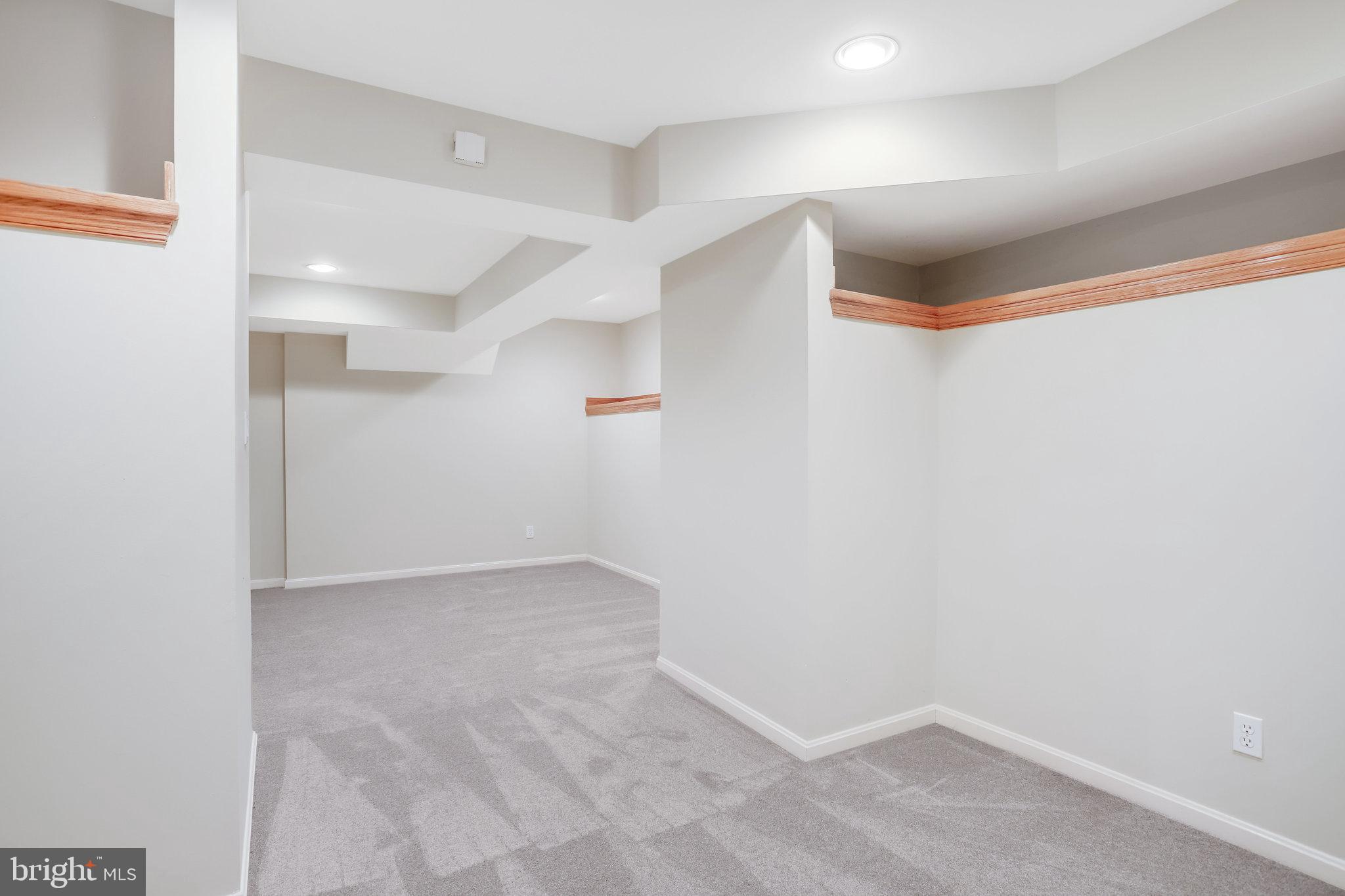 COLUMBIA FOREST - Residential