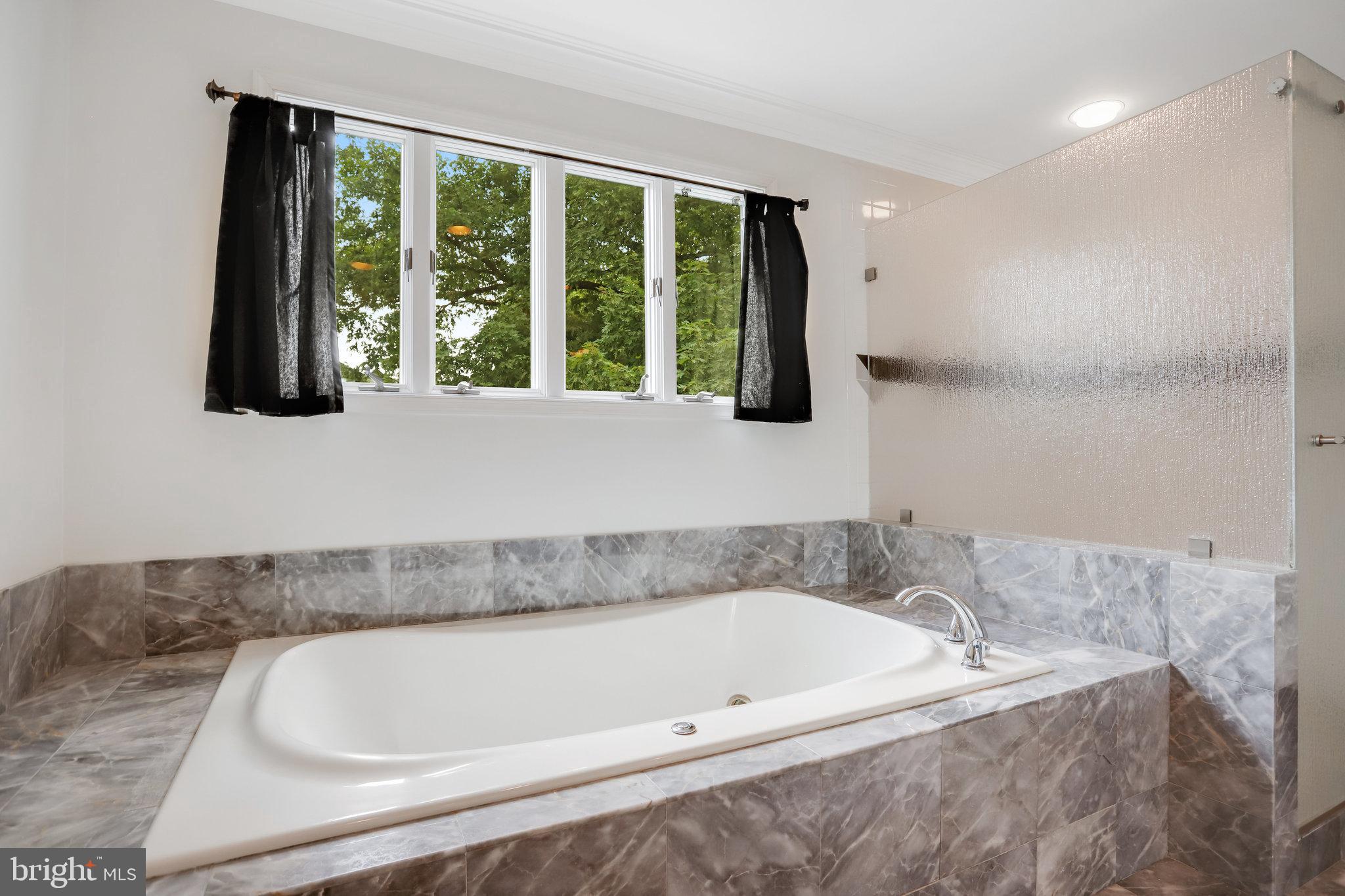 COLUMBIA FOREST - Residential