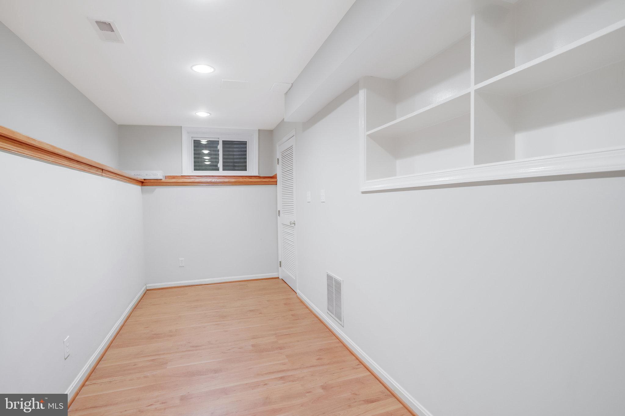 COLUMBIA FOREST - Residential