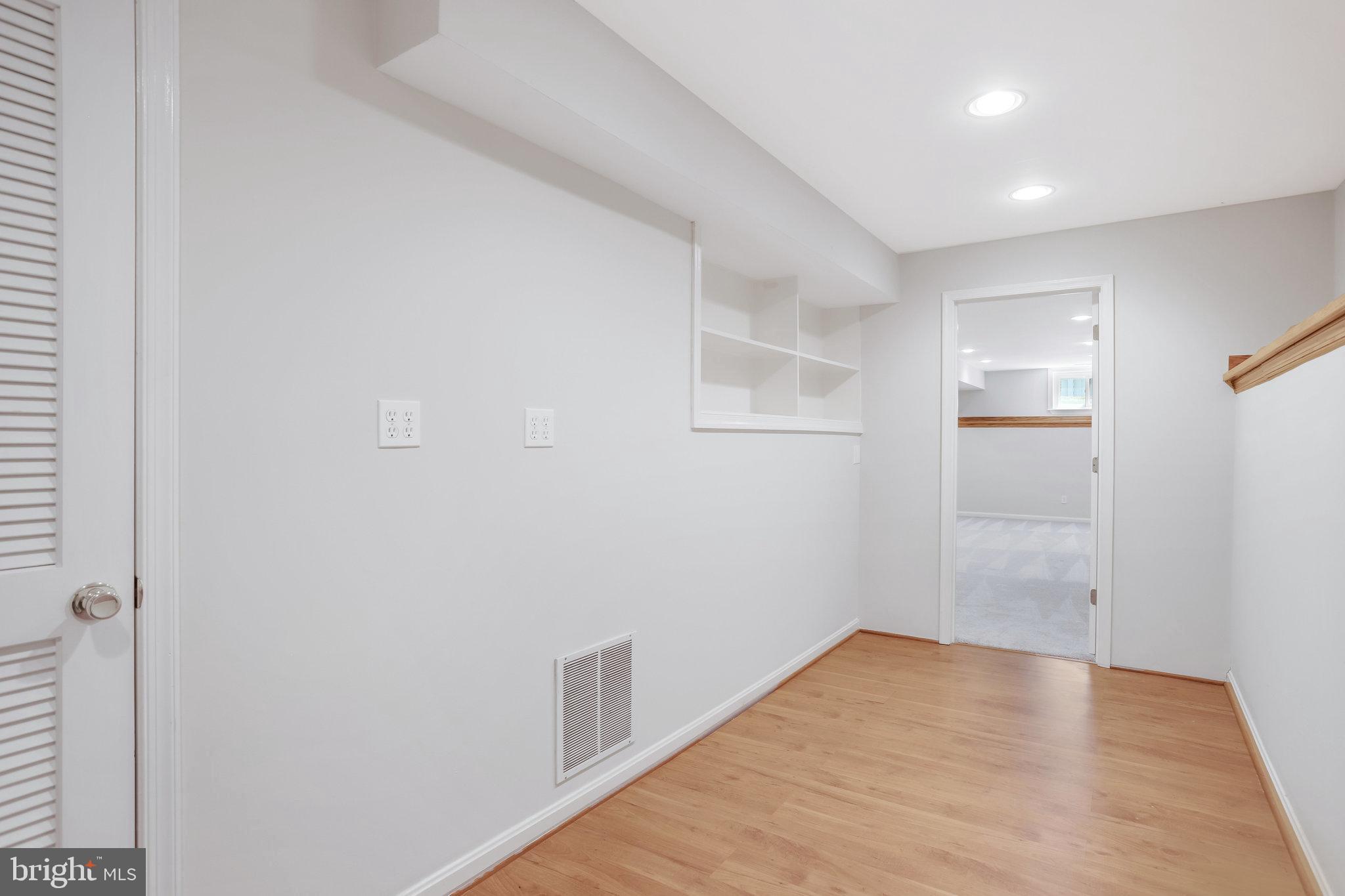 COLUMBIA FOREST - Residential