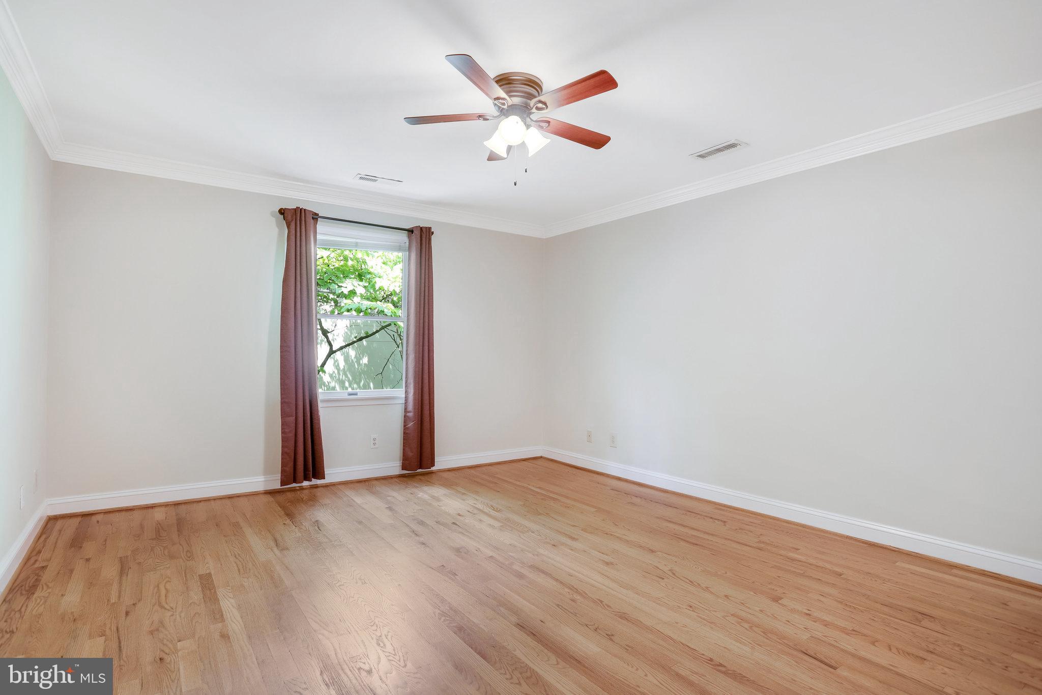 COLUMBIA FOREST - Residential