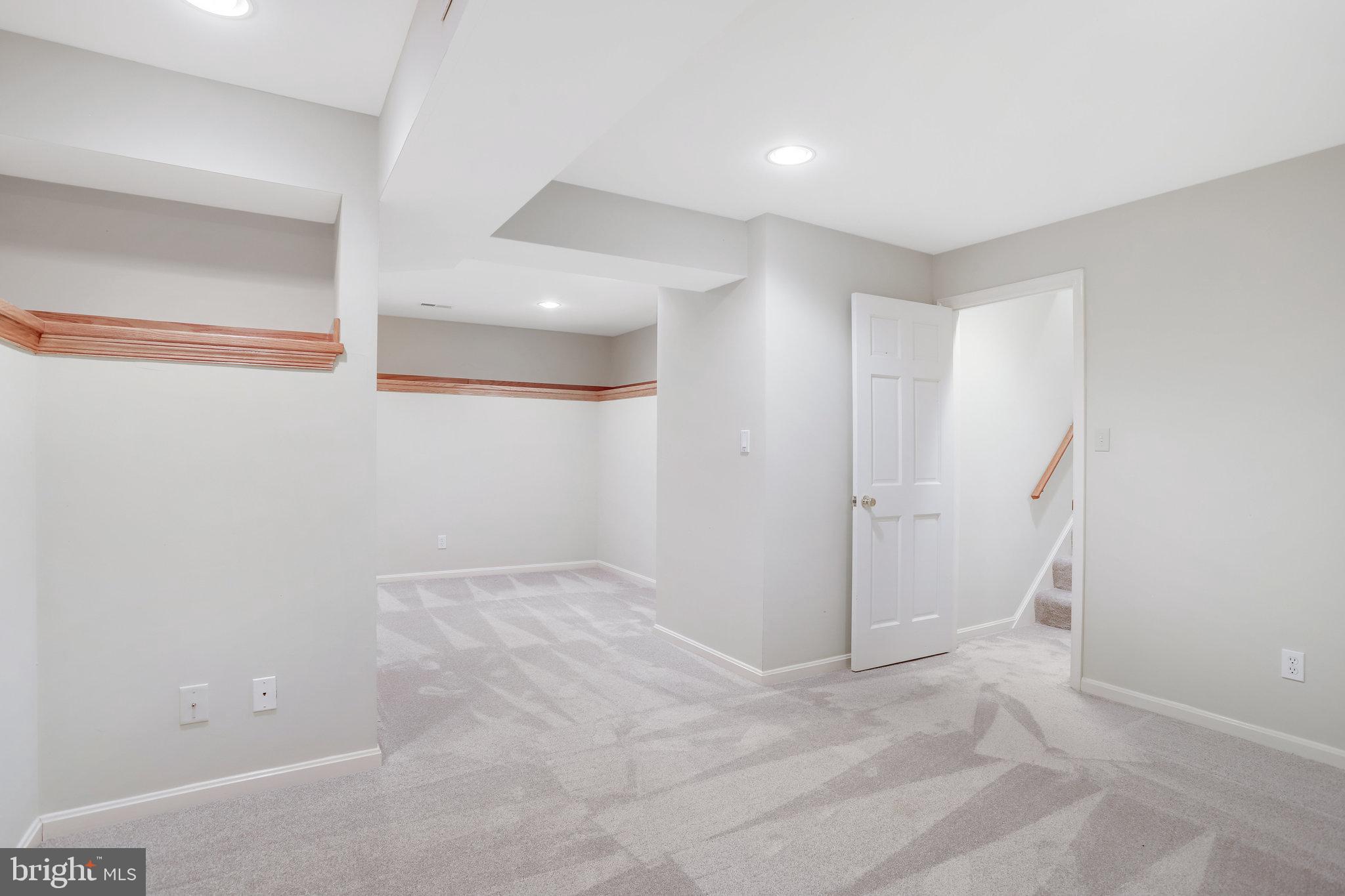 COLUMBIA FOREST - Residential