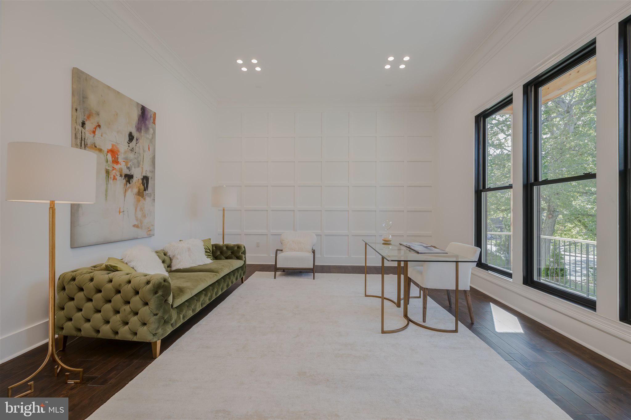 RIVERCREST - Residential