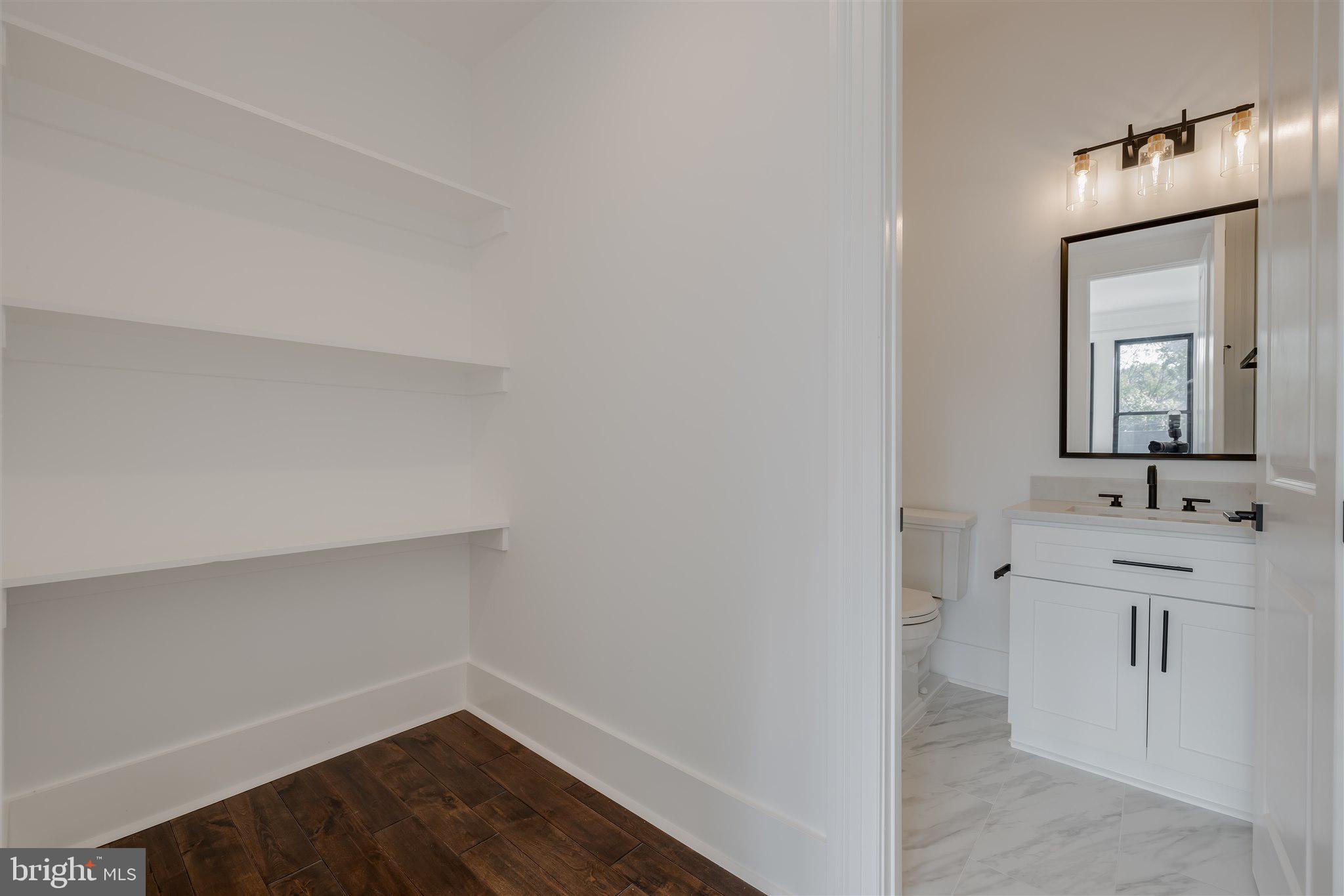 RIVERCREST - Residential