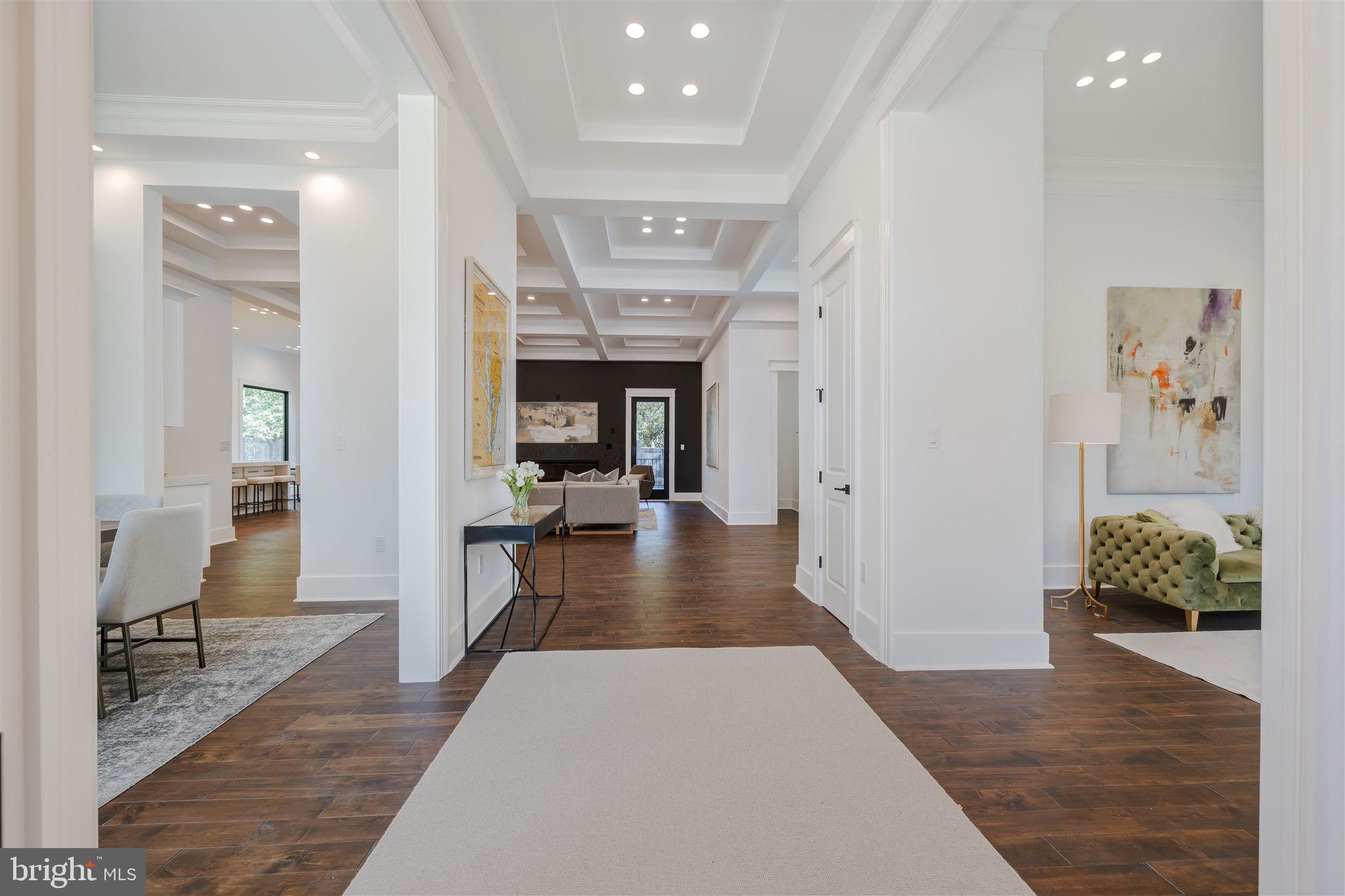 RIVERCREST - Residential