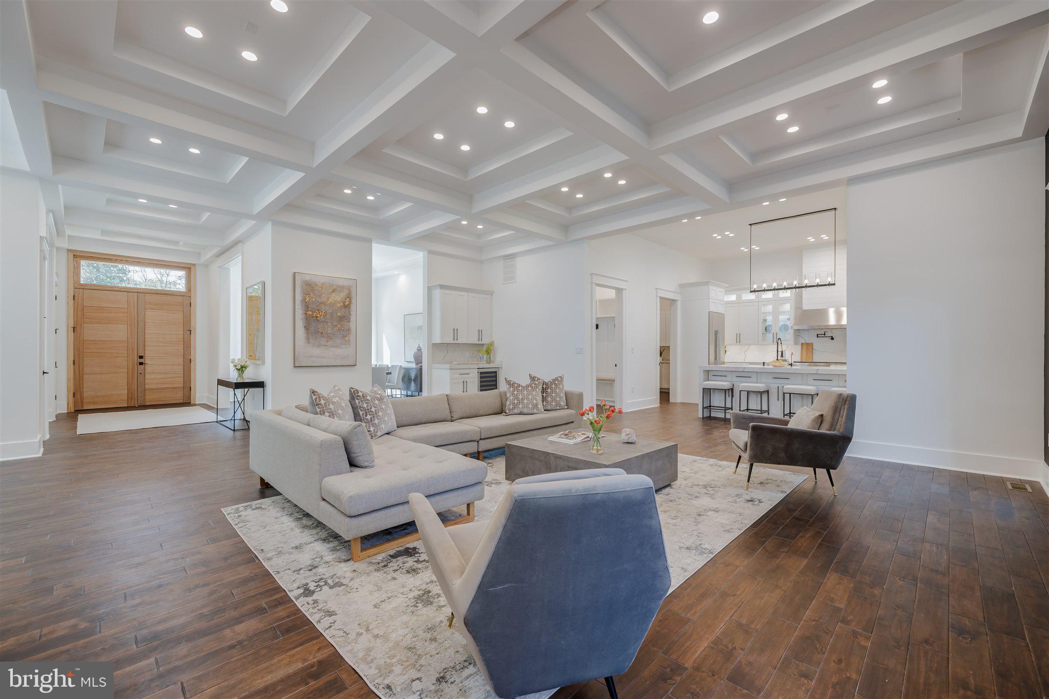 RIVERCREST - Residential