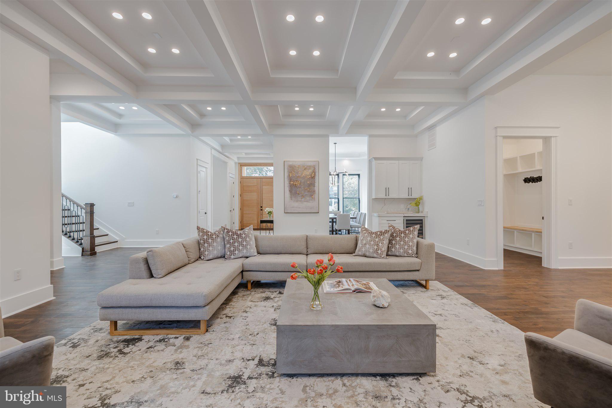 RIVERCREST - Residential