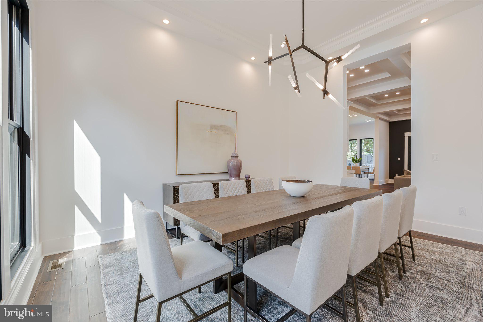 RIVERCREST - Residential