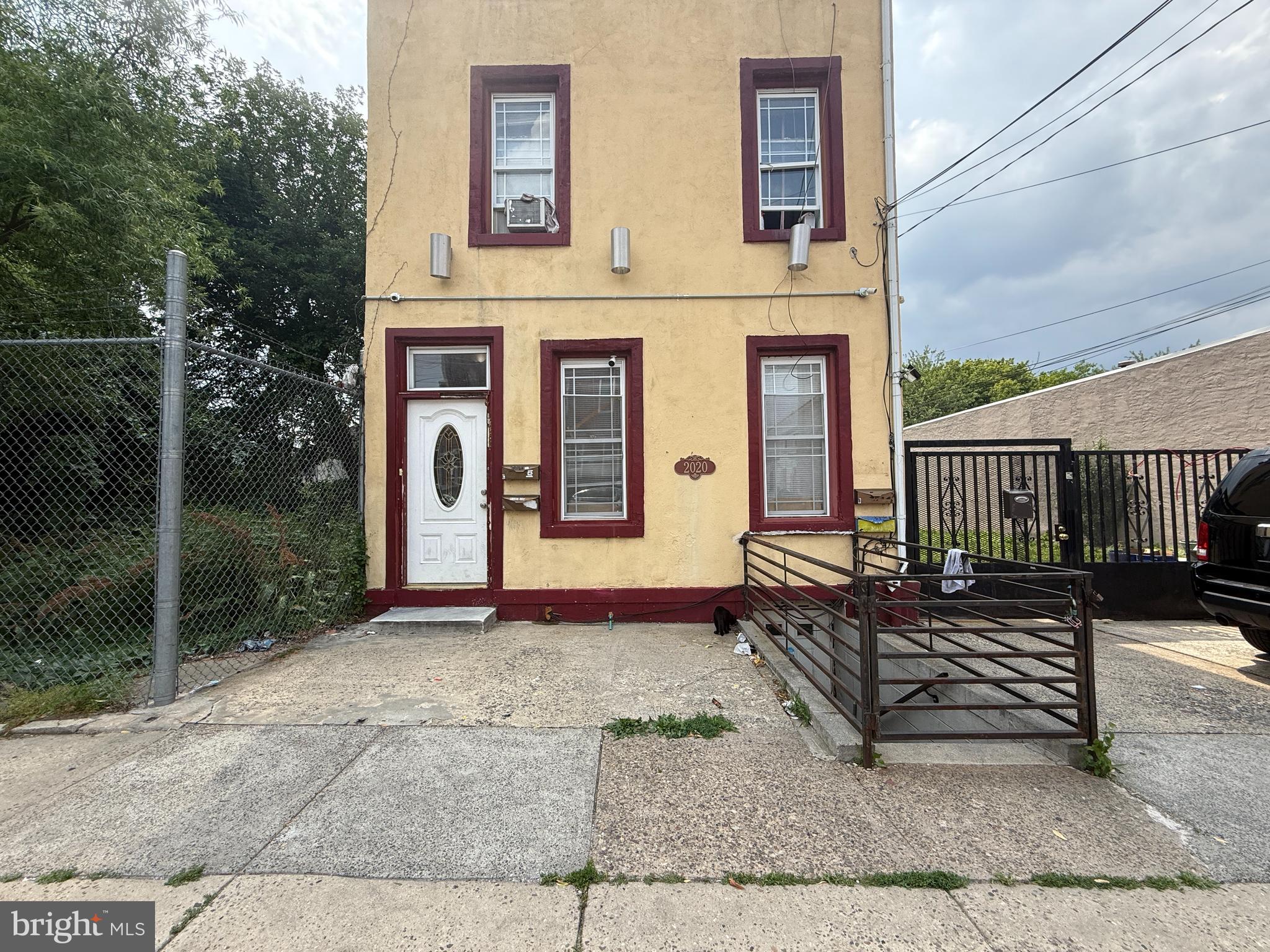 2018 E STELLA STREET 20
