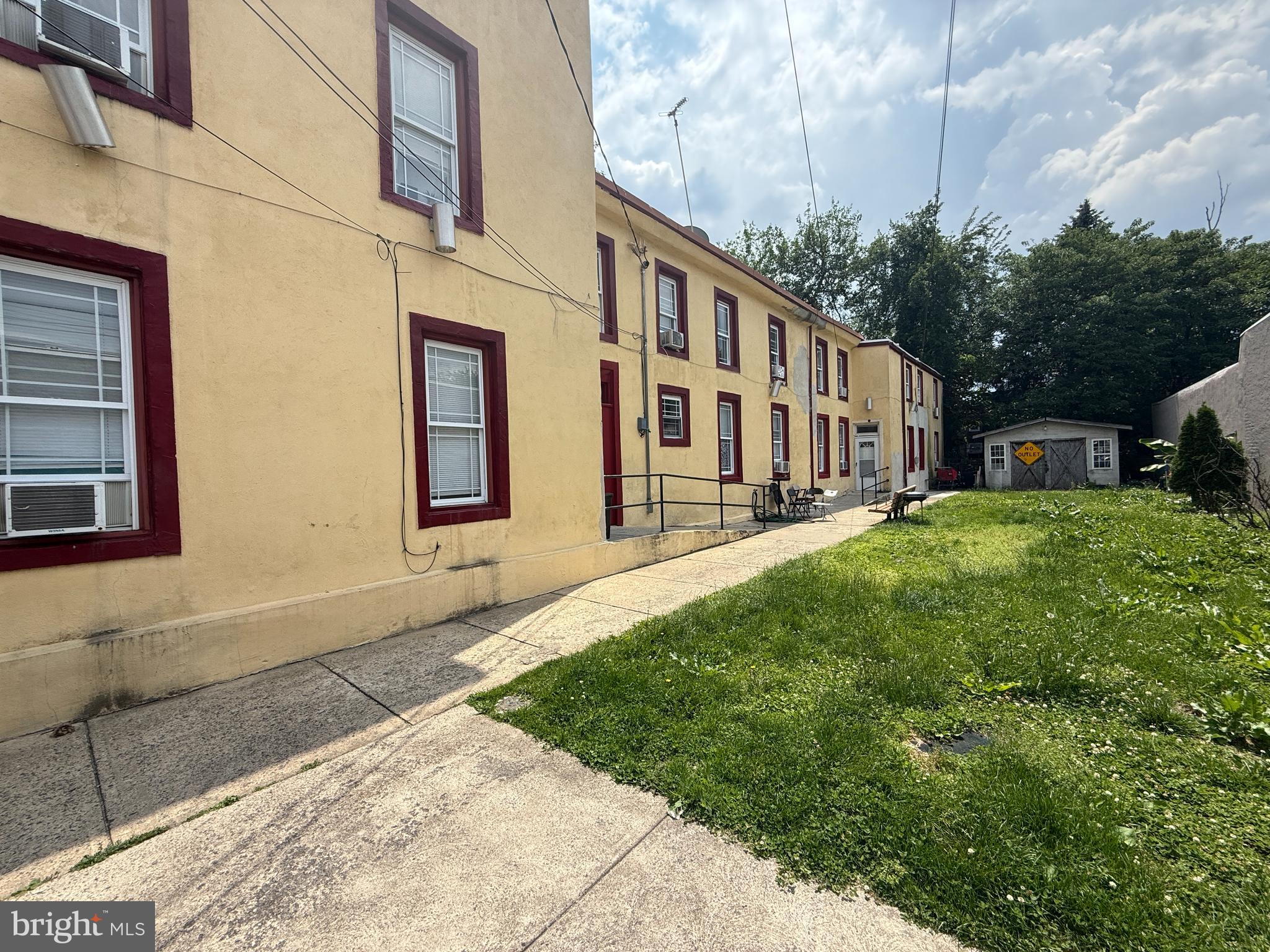 2018 E STELLA STREET 20