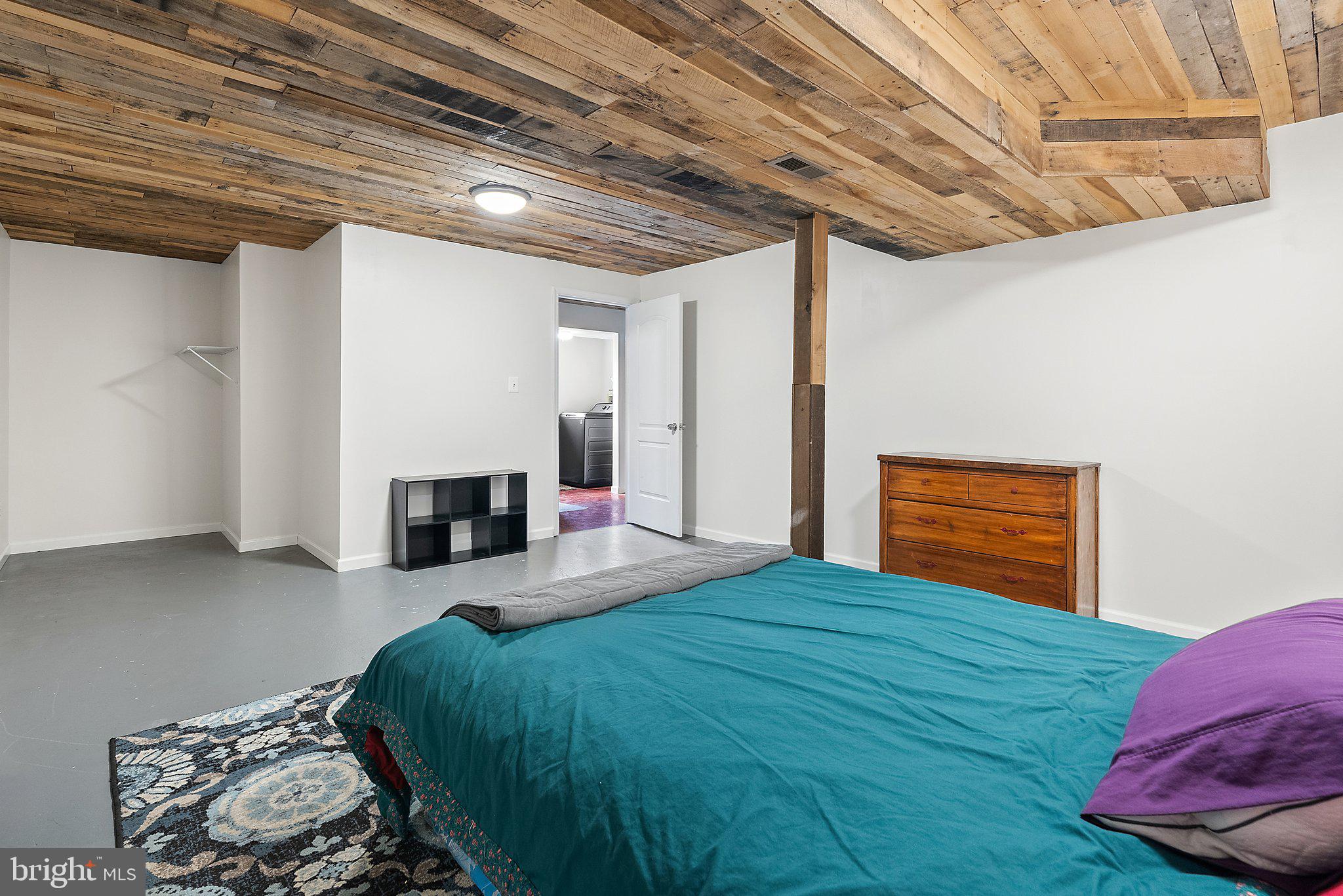 RIVERSIDE - Residential