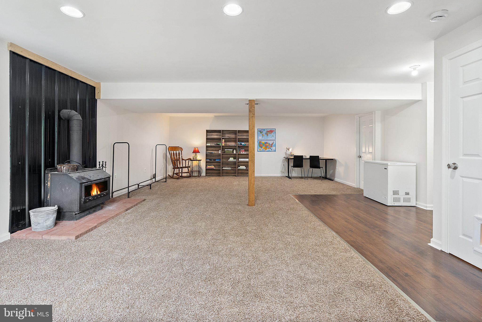 RIVERSIDE - Residential