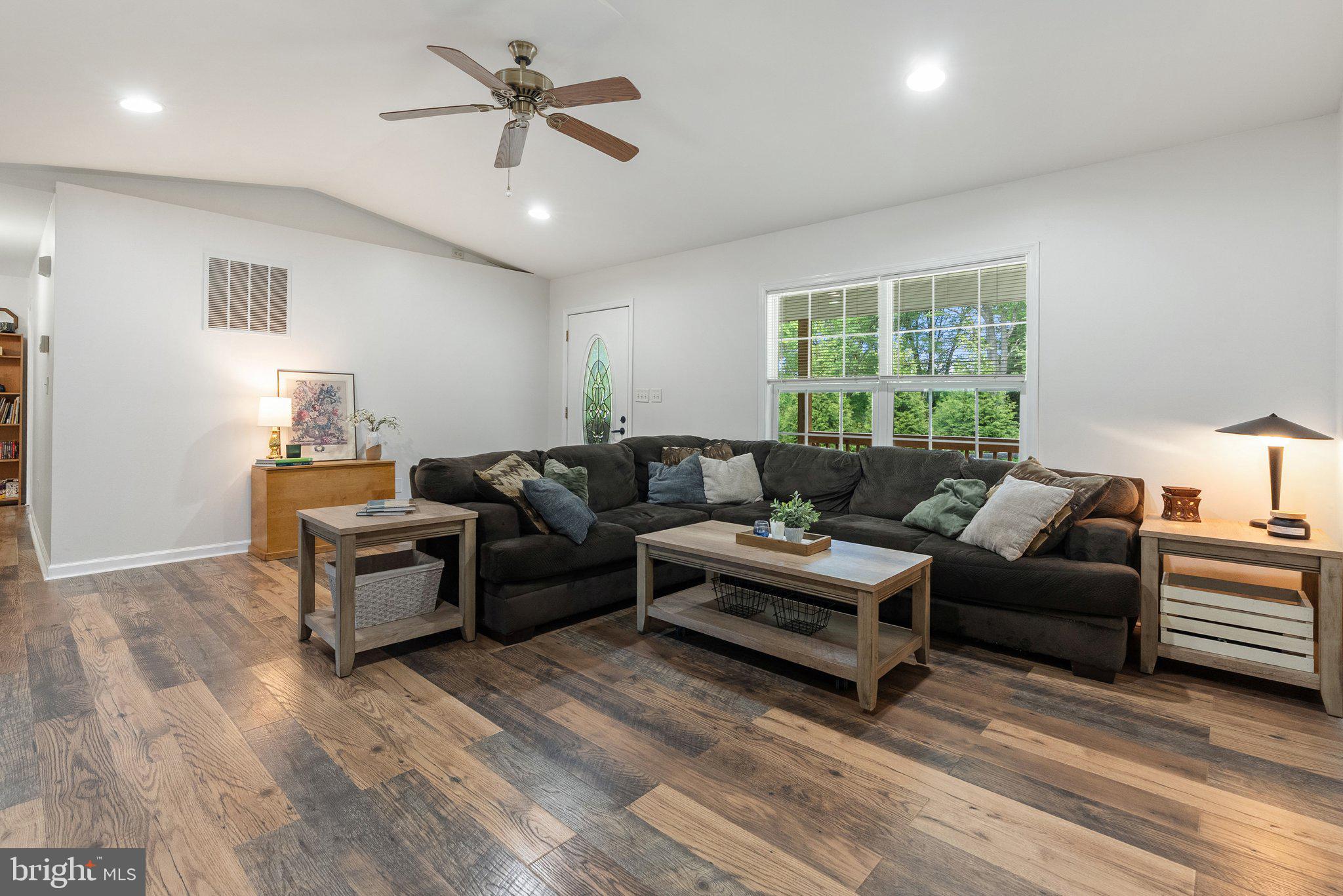 RIVERSIDE - Residential