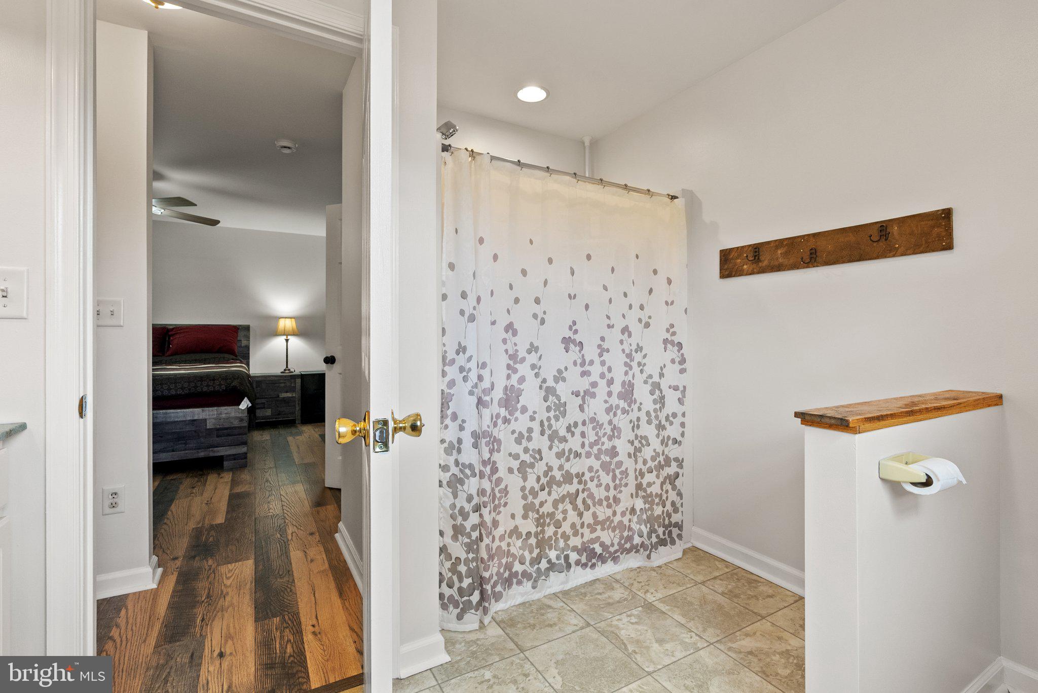 RIVERSIDE - Residential