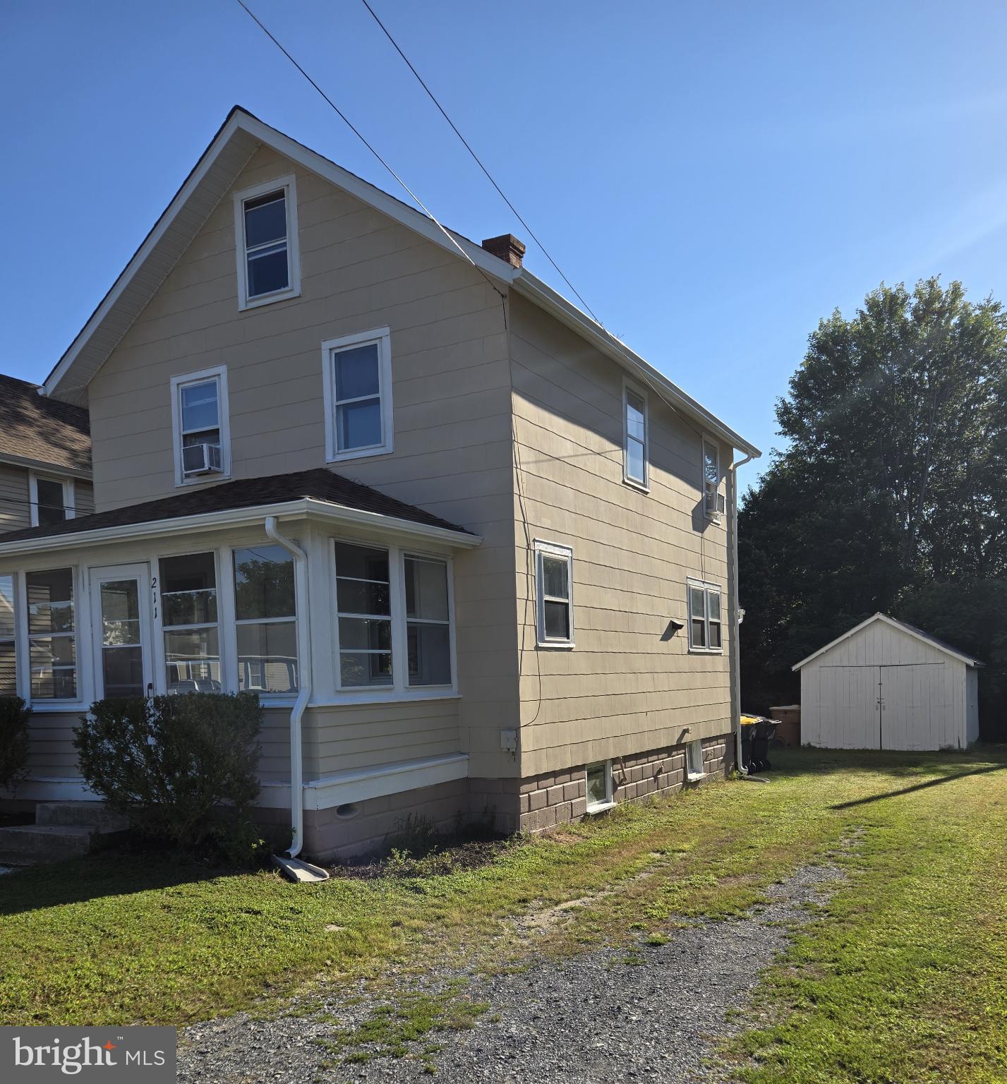 211 N WASHINGTON STREET