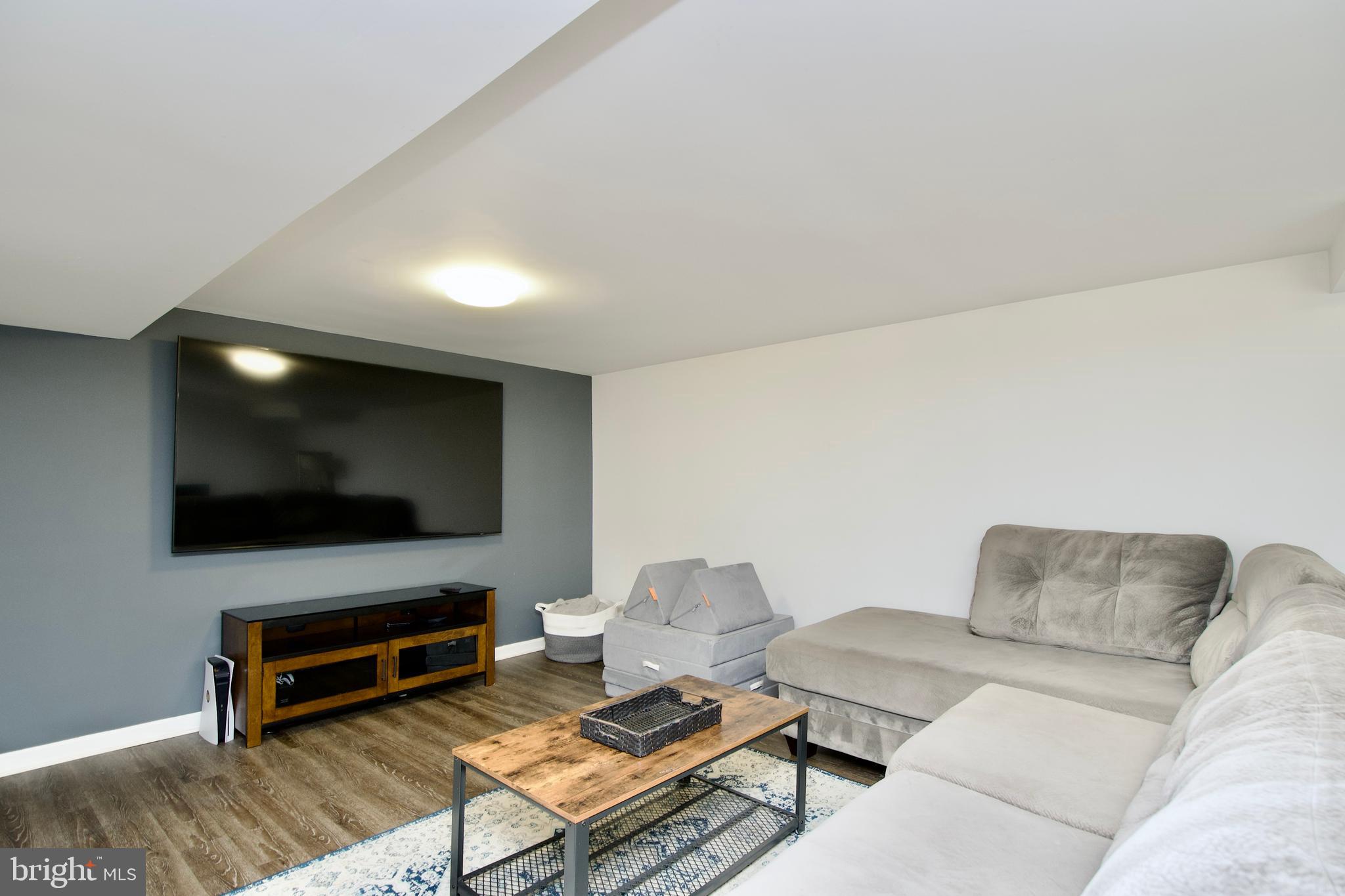 CONNECTICUT AVENUE ESTATES - Residential