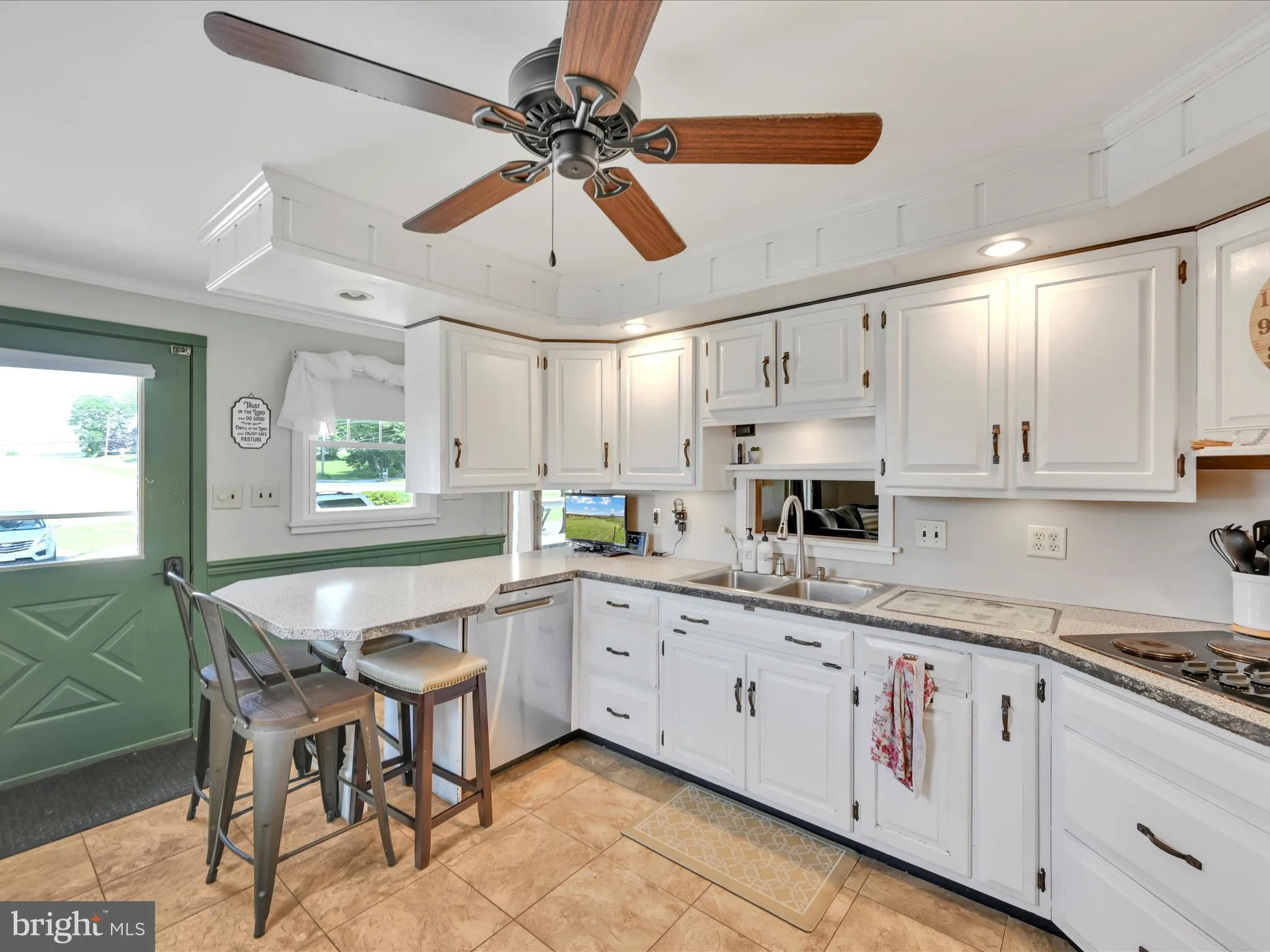 Holtwood, Pennsylvania 17532, United States, 4 Bedrooms Bedrooms, ,3 BathroomsBathrooms,Residential,Pending,150299