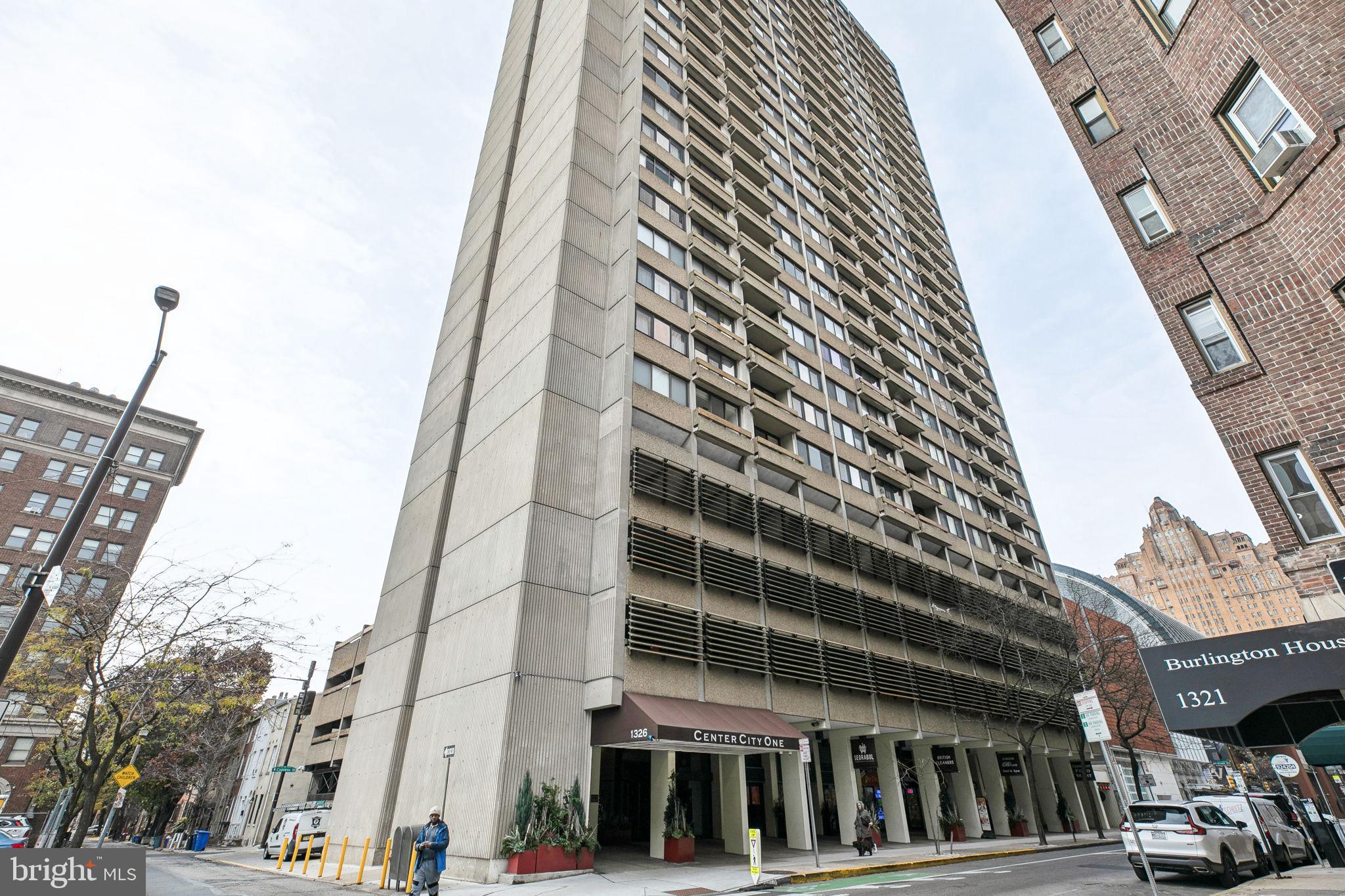 WASHINGTON SQ WEST - Residential
