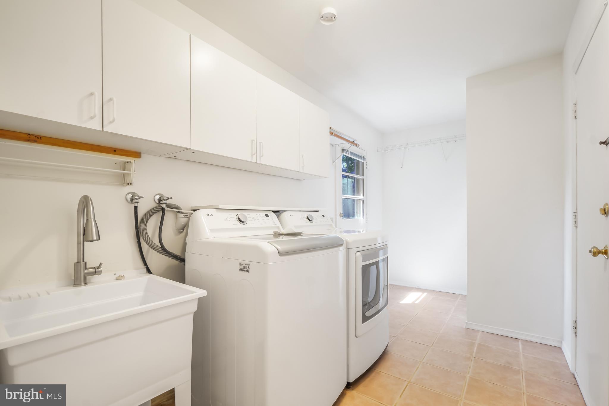 FOX HILLS WEST - Residential