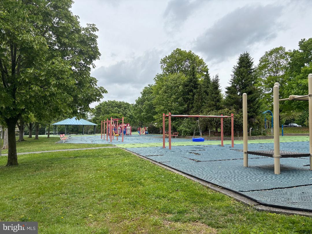 FOX HILLS WEST - Residential