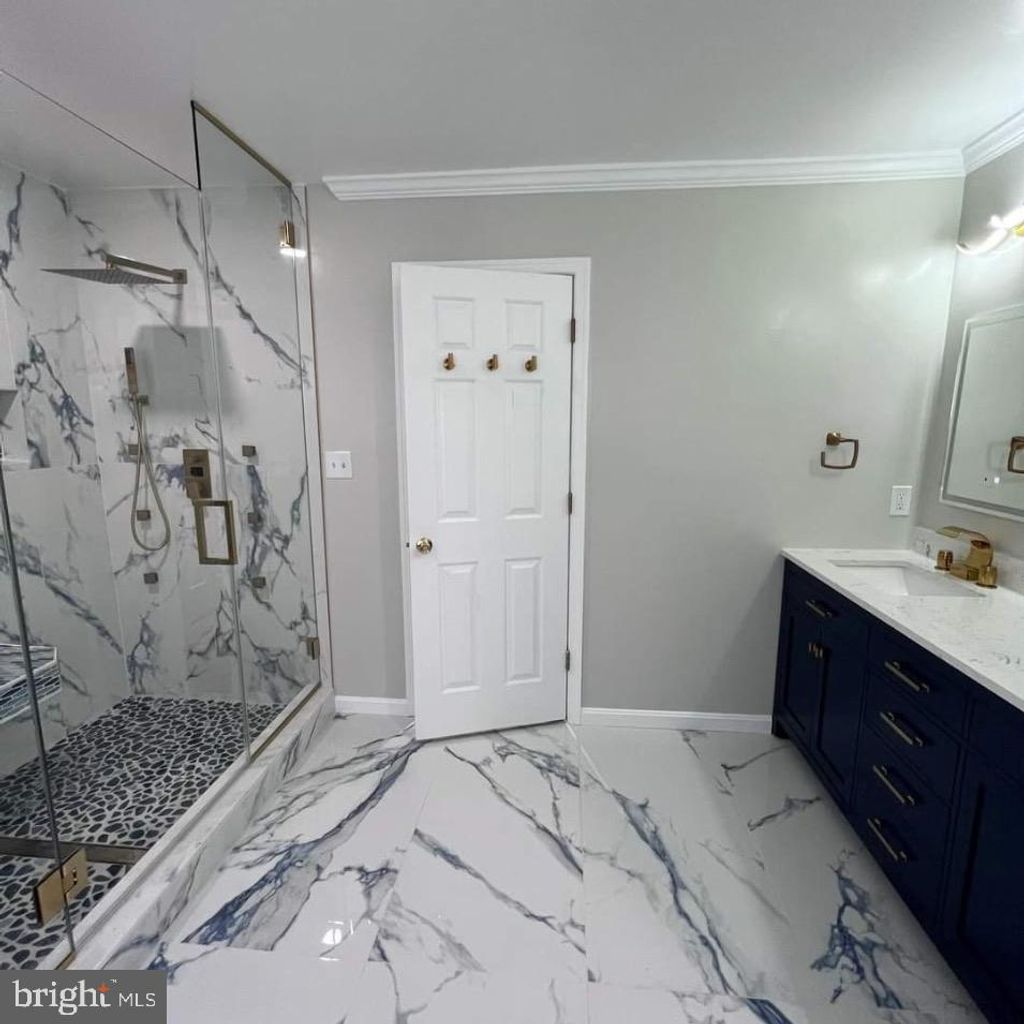 Photo of 1335 Canberra Drive, BALTIMORE, MD 21221 (MLS # MDBC2143882)