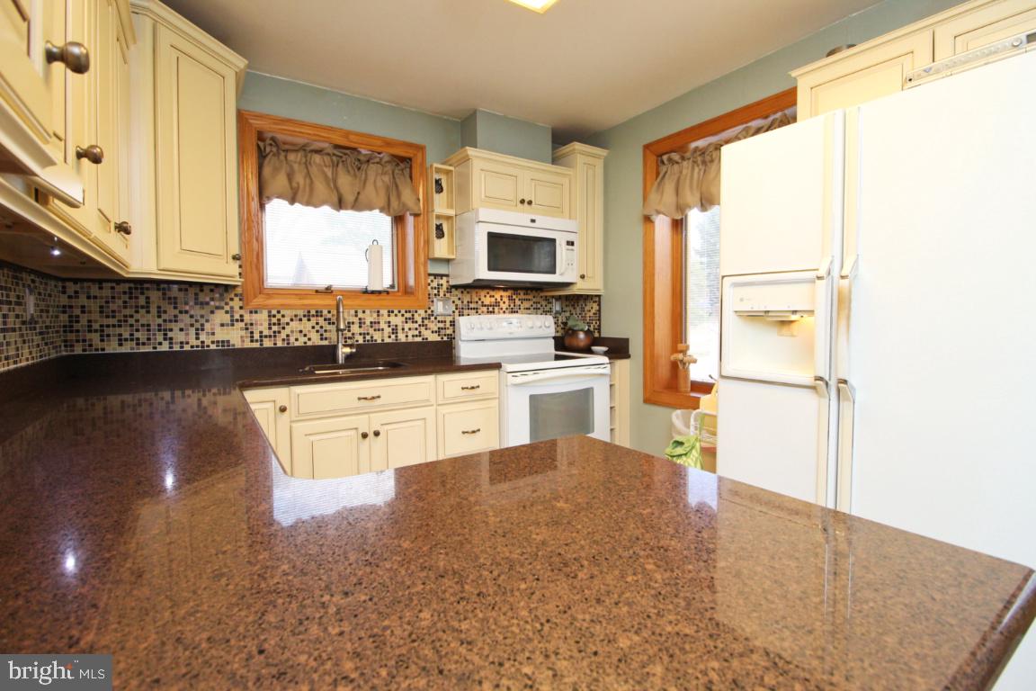 BOWLEYS QUARTERS - Residential