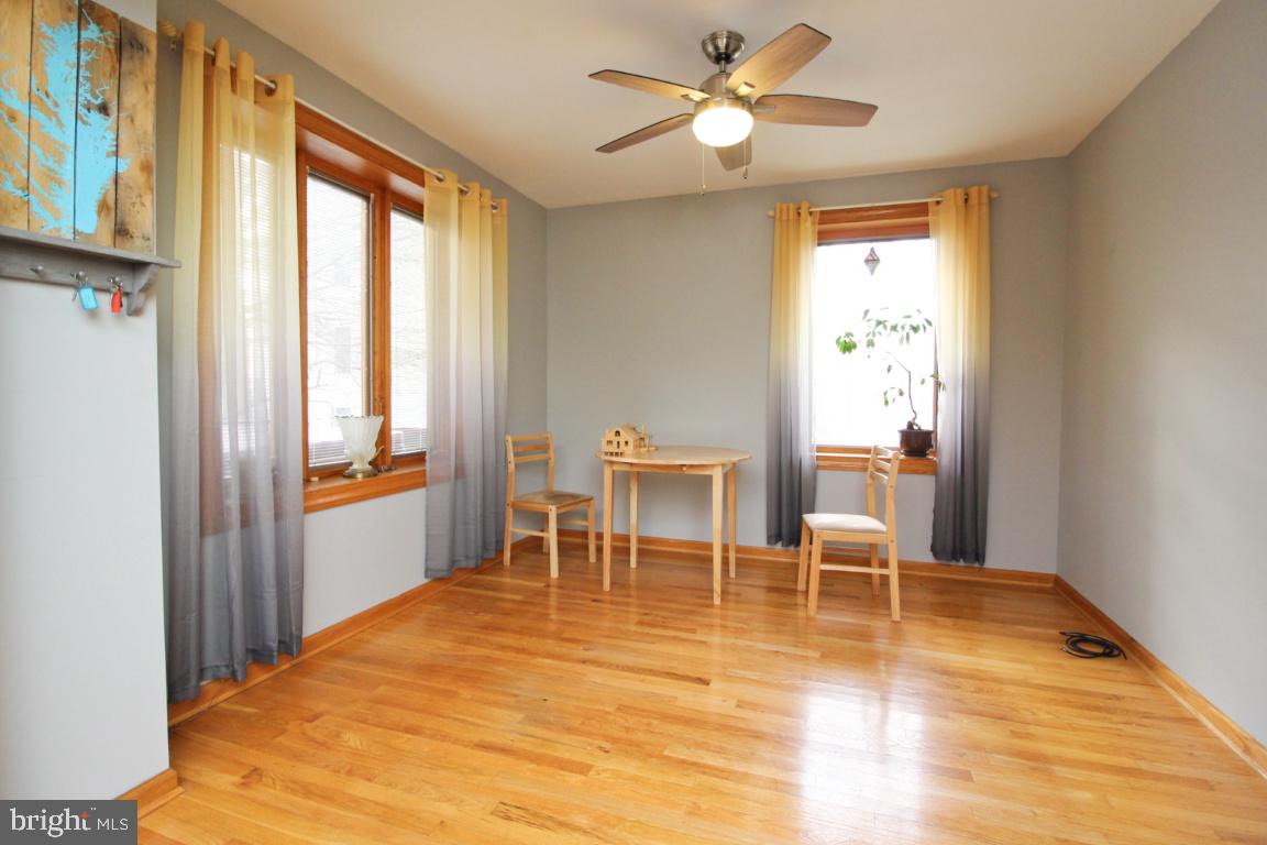 BOWLEYS QUARTERS - Residential