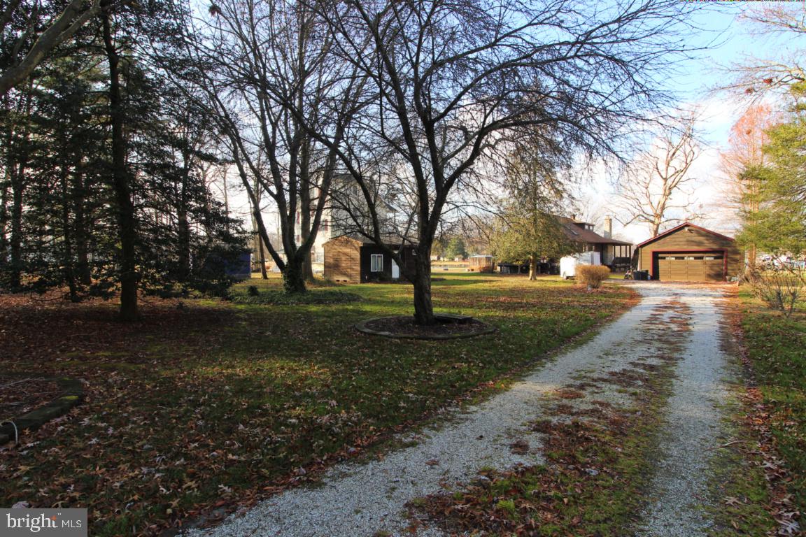 BOWLEYS QUARTERS - Residential