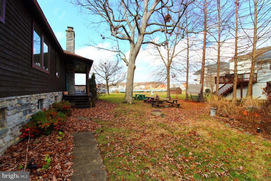 BOWLEYS QUARTERS - Residential